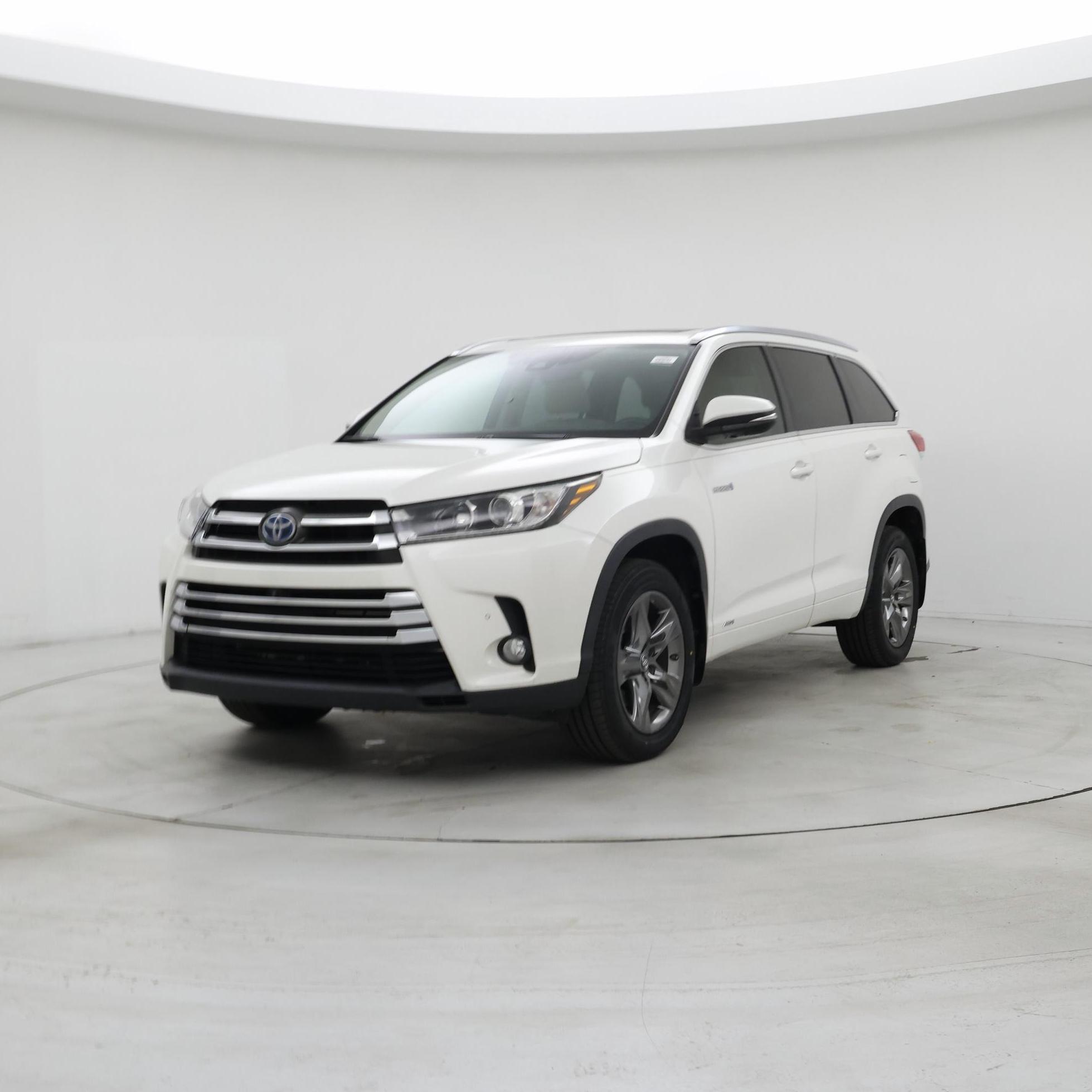 Thumbnail: 2017 Toyota Highlander - 4