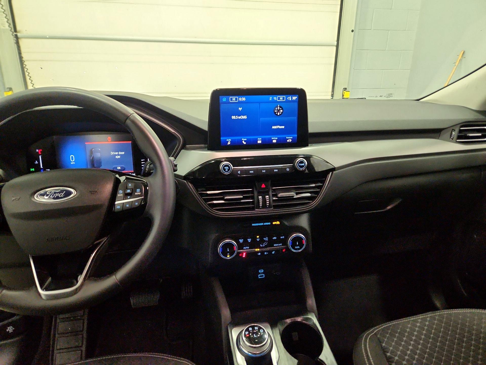 Thumbnail: 2023 Ford Escape - 9