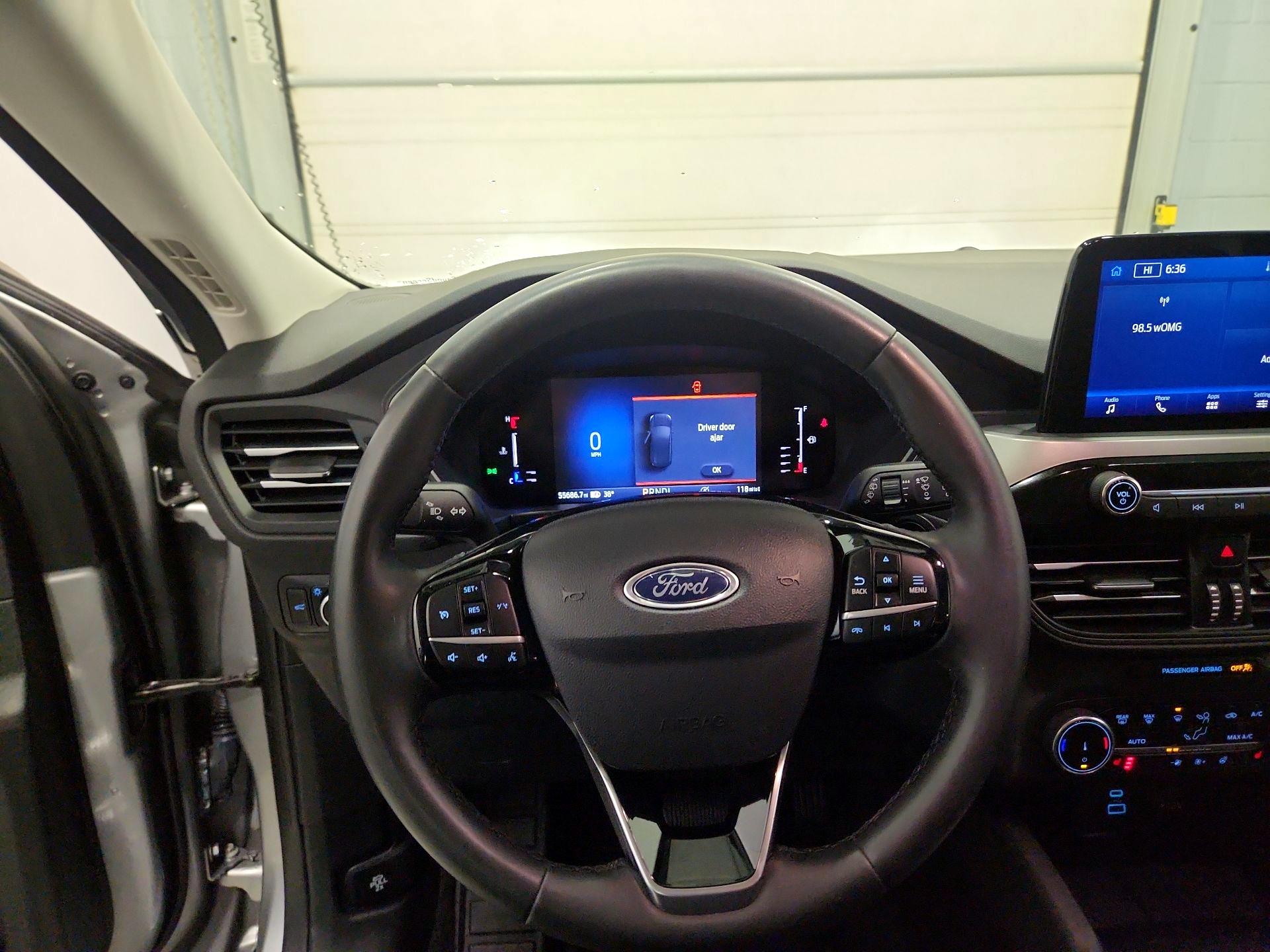 Thumbnail: 2023 Ford Escape - 10