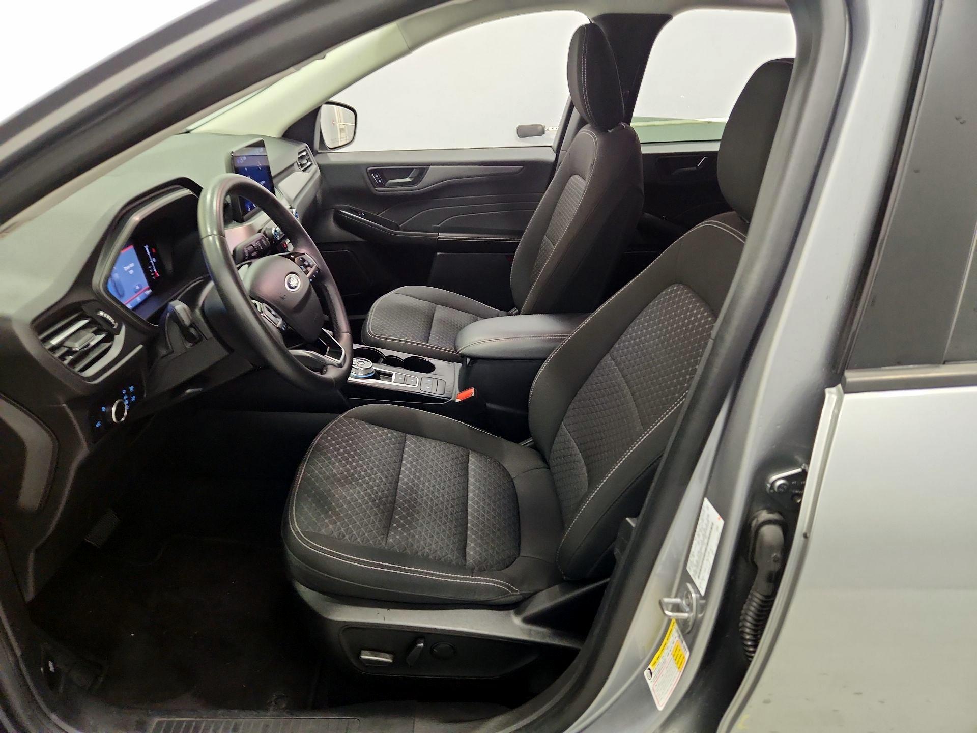 Thumbnail: 2023 Ford Escape - 11