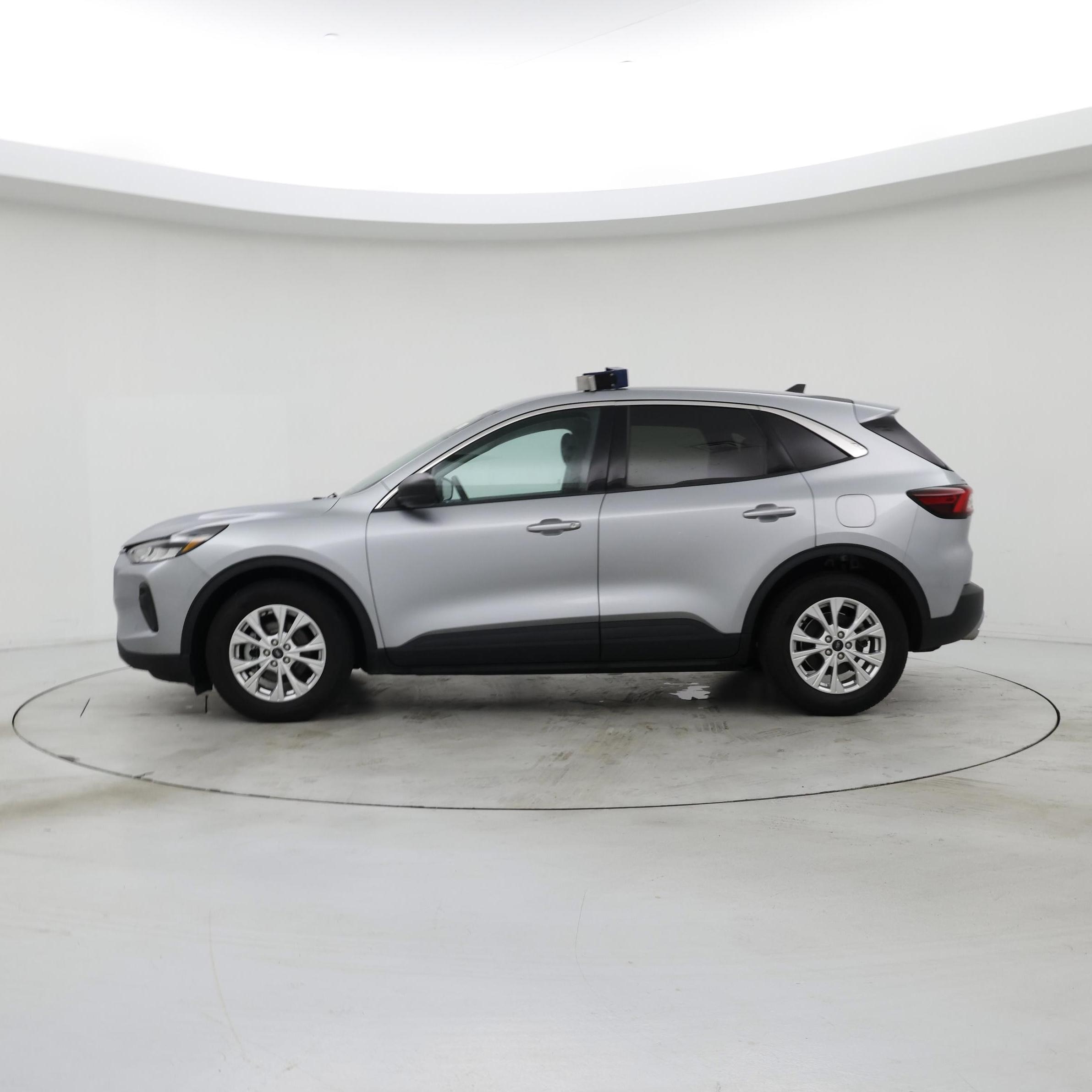 Thumbnail: 2023 Ford Escape - 3
