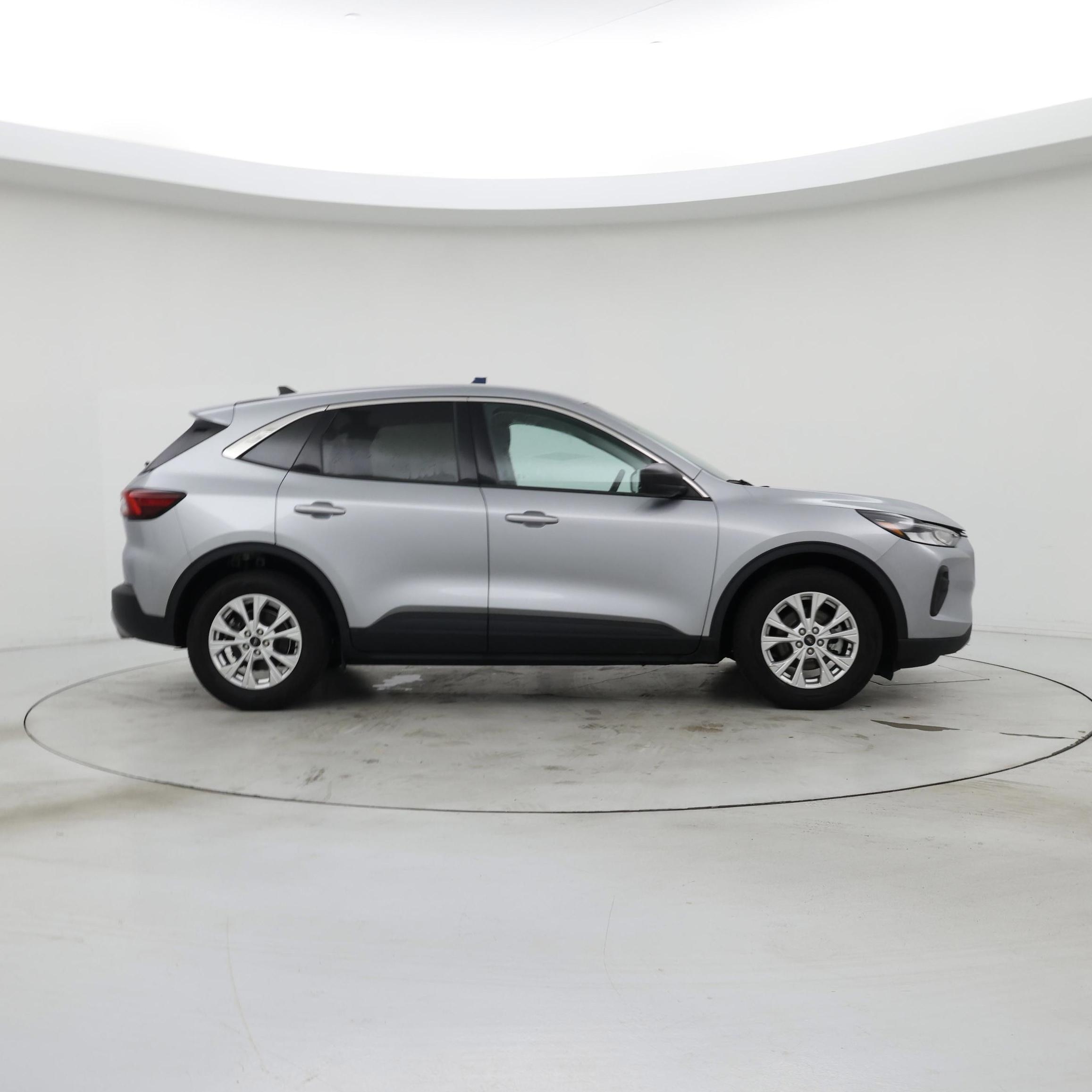 Thumbnail: 2023 Ford Escape - 7