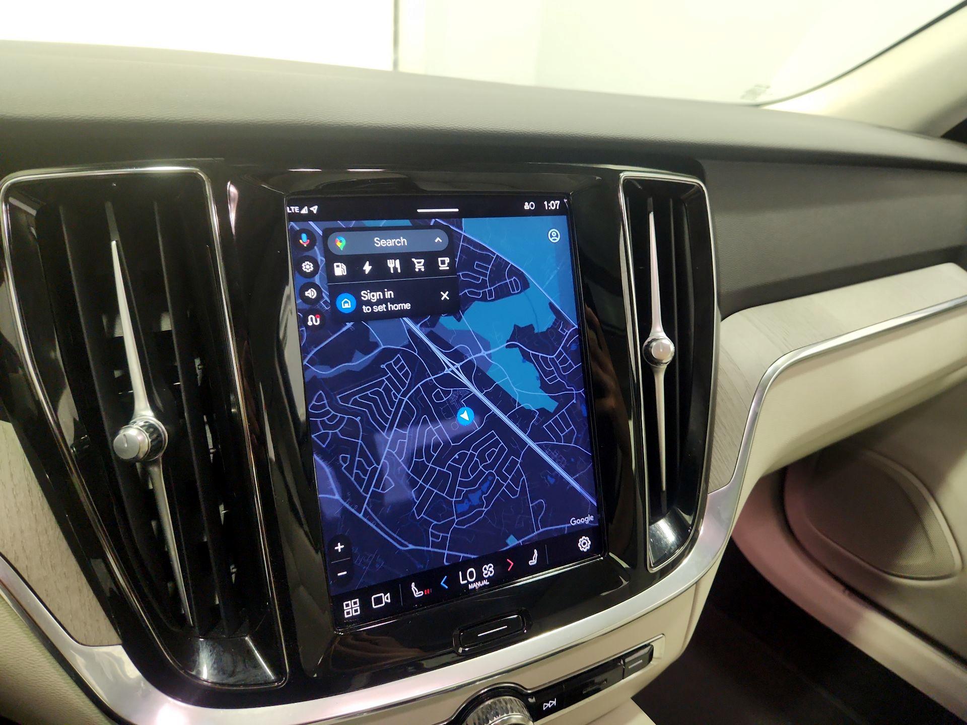 Thumbnail: 2023 Volvo S60 - 14