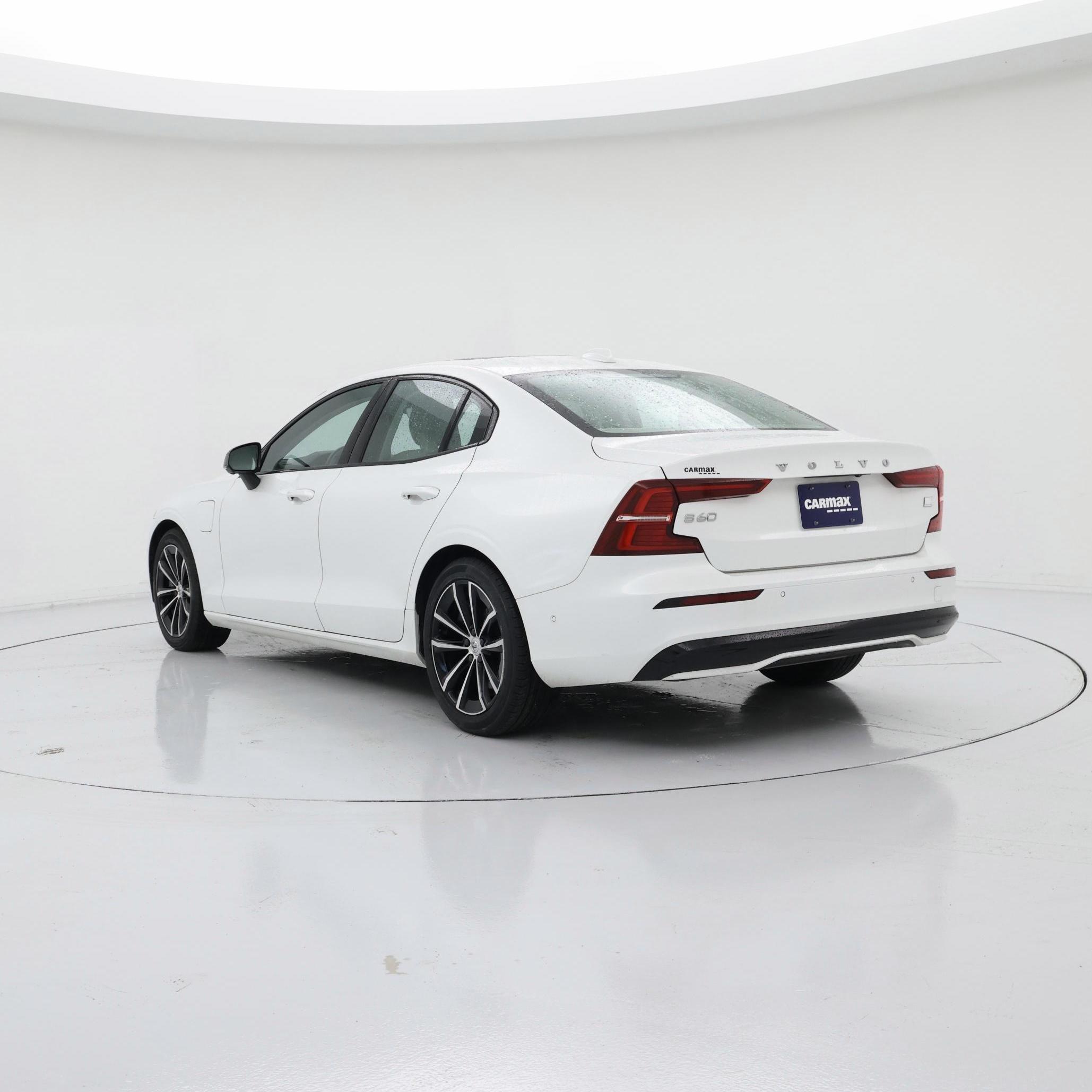 Thumbnail: 2023 Volvo S60 - 2