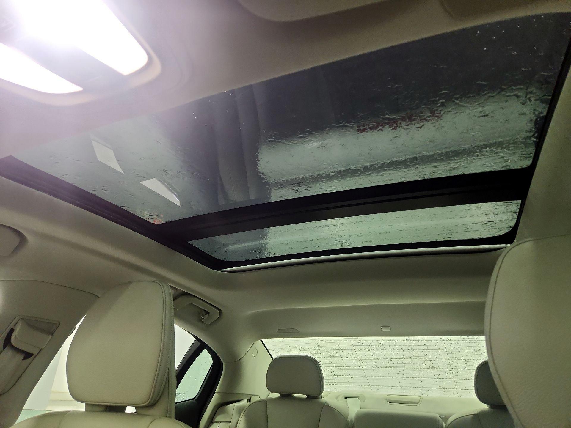 Thumbnail: 2023 Volvo S60 - 20