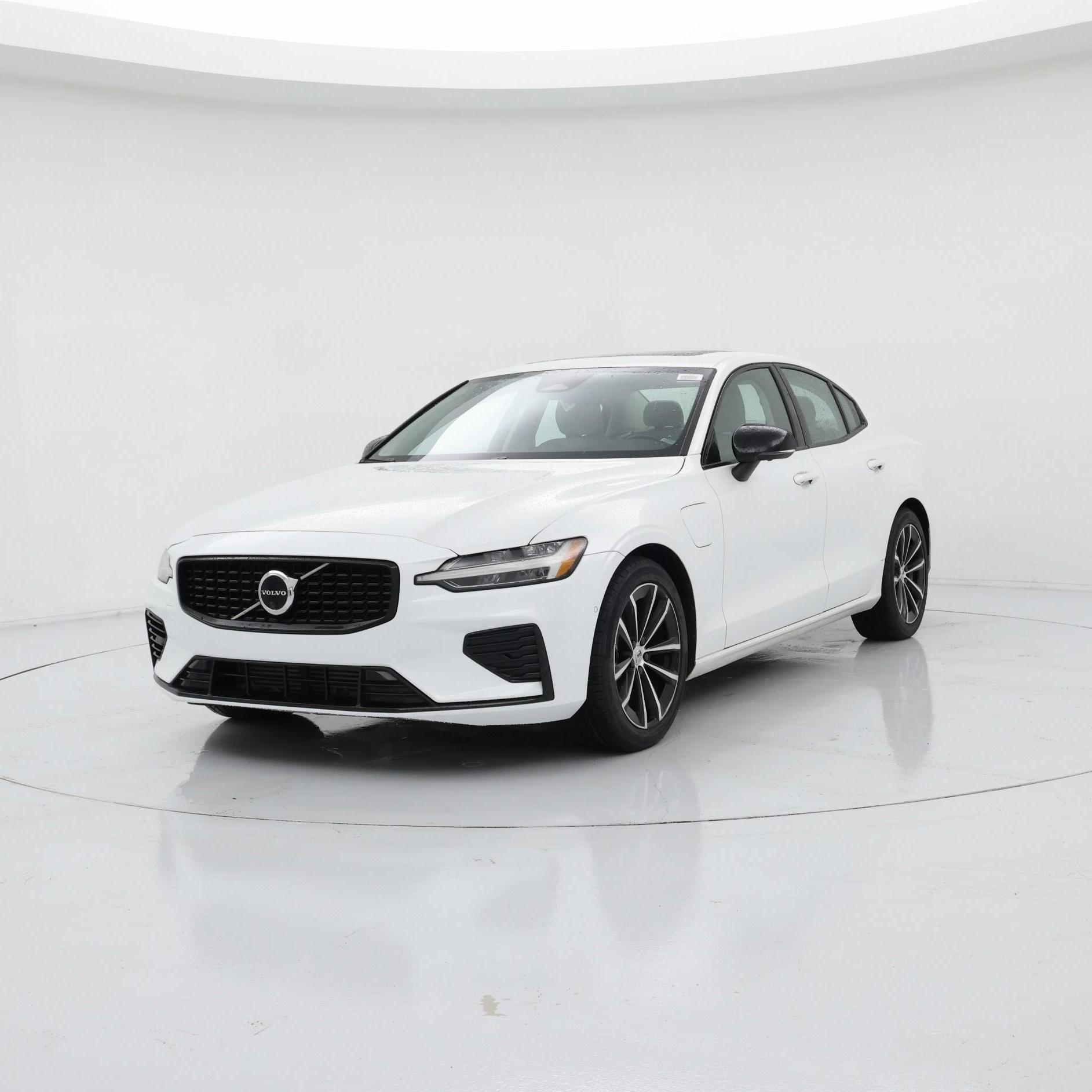 Thumbnail: 2023 Volvo S60 - 4