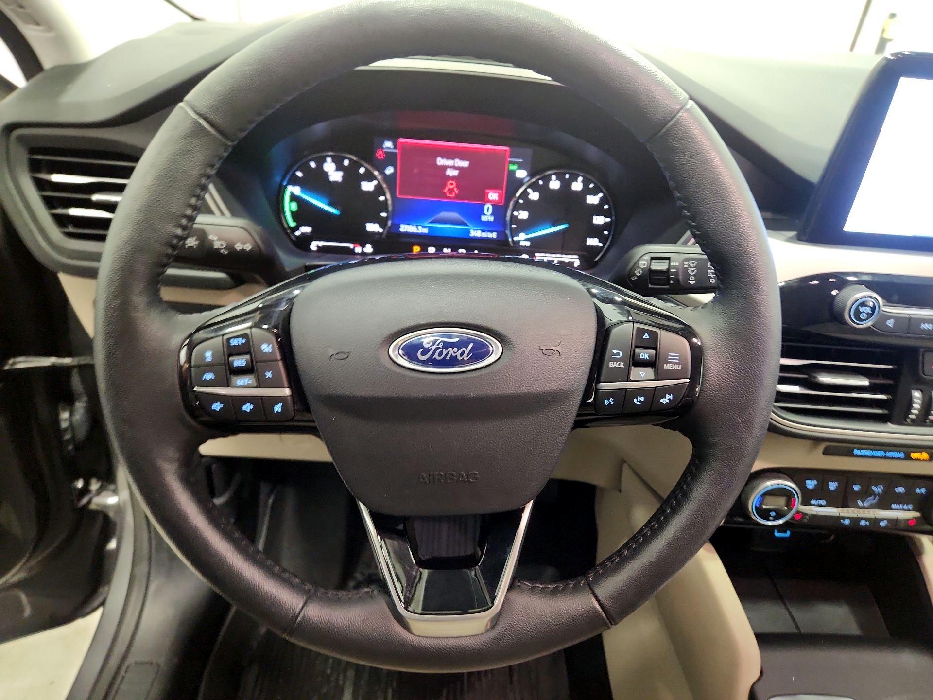 Thumbnail: 2021 Ford Escape - 10