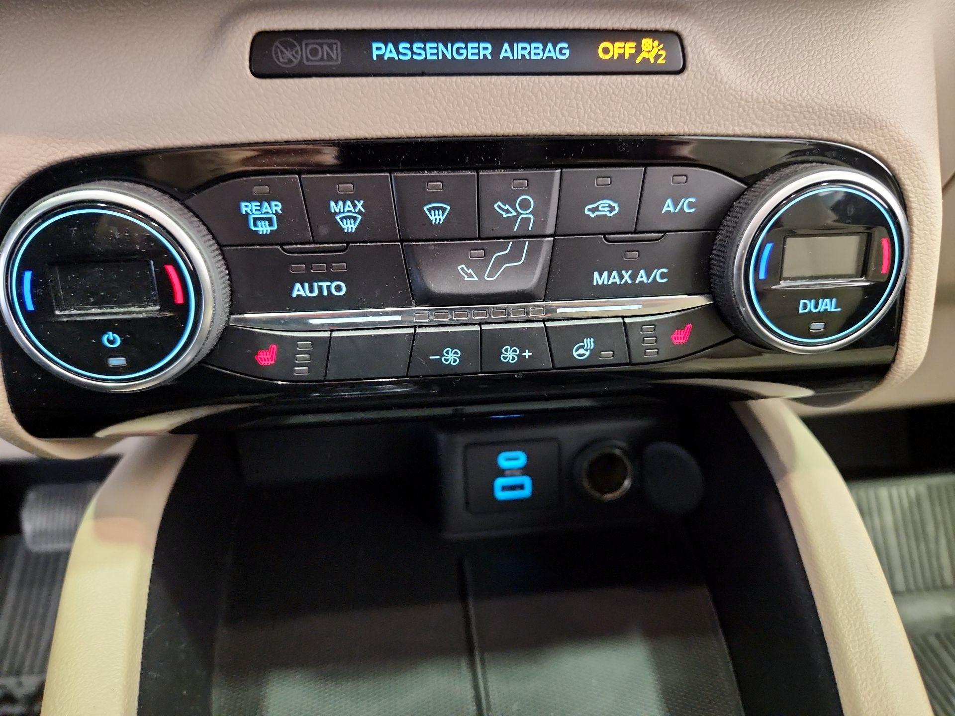 Thumbnail: 2021 Ford Escape - 17