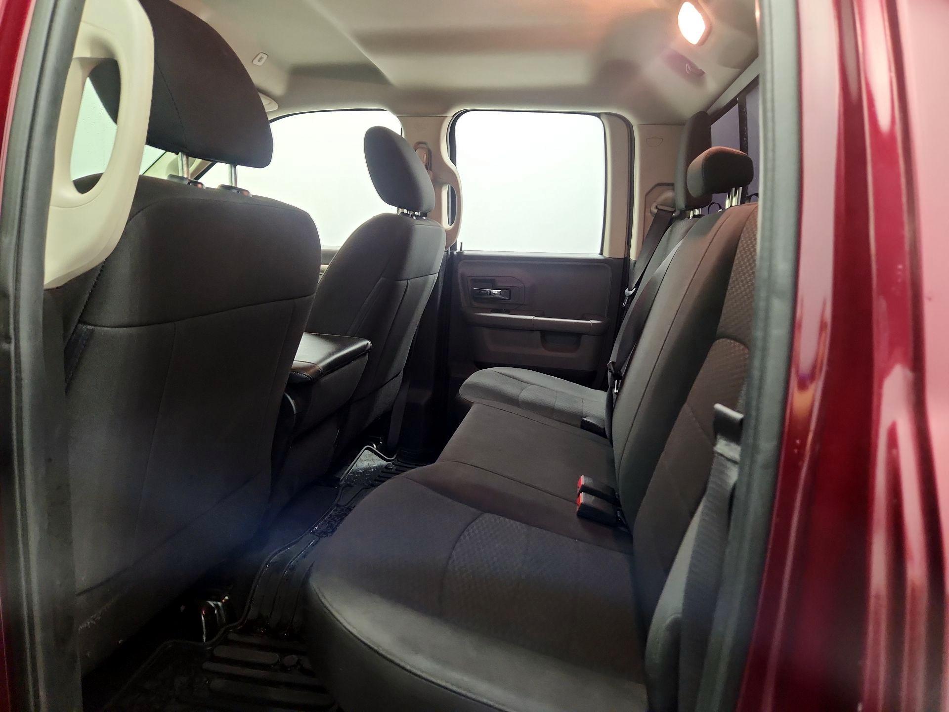 Thumbnail: 2020 RAM 1500 Classic - 19