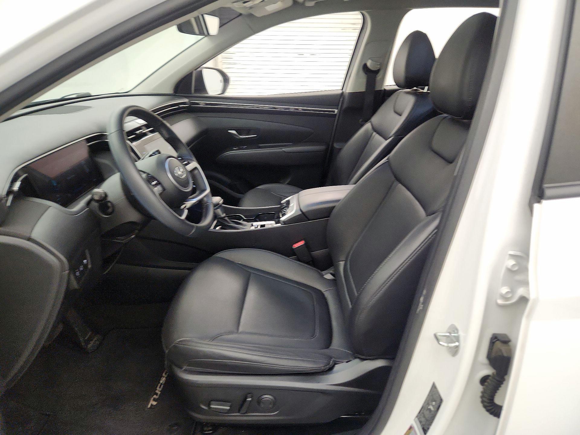 Thumbnail: 2023 Hyundai Tucson - 11