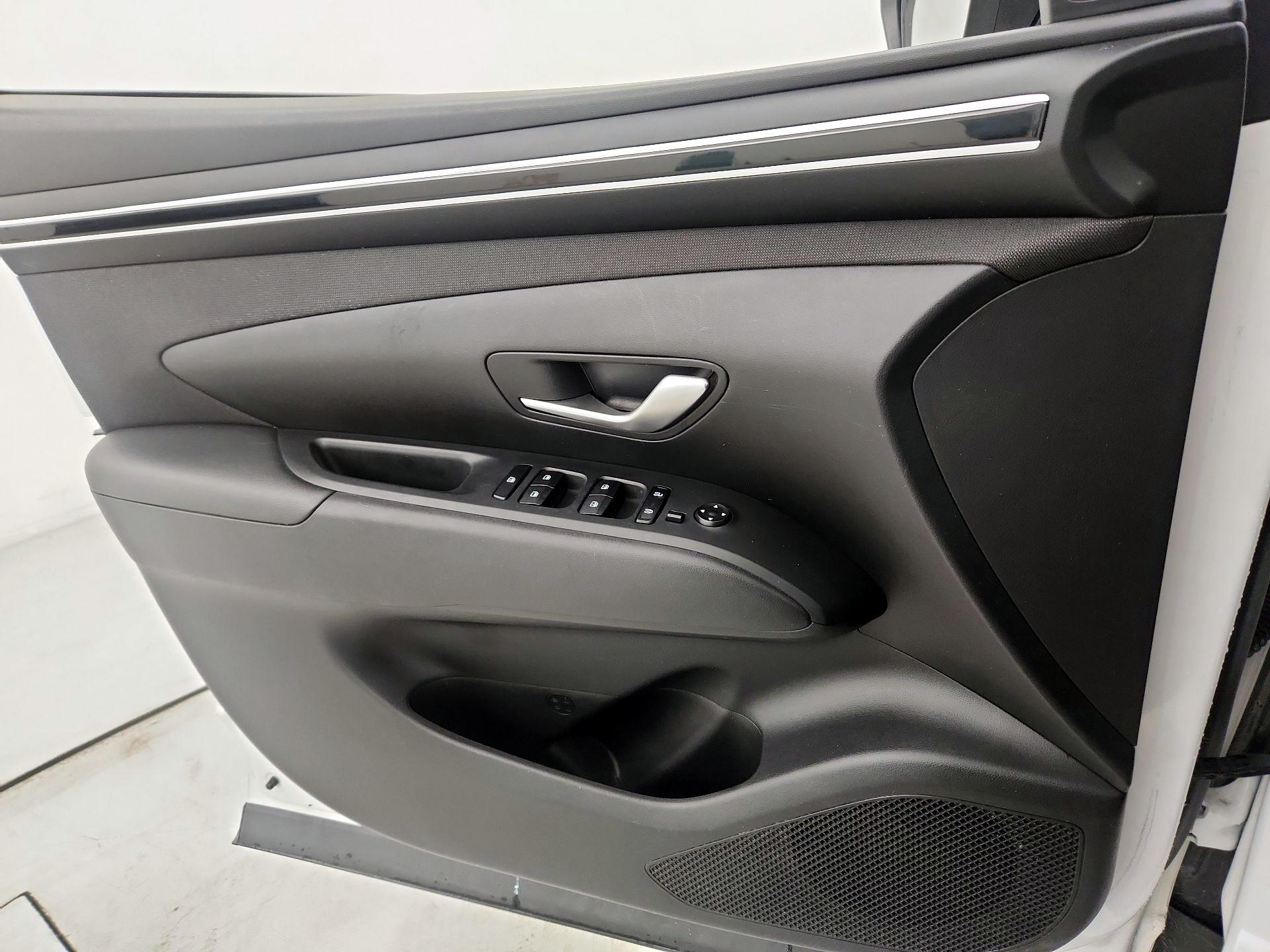 Thumbnail: 2023 Hyundai Tucson - 12