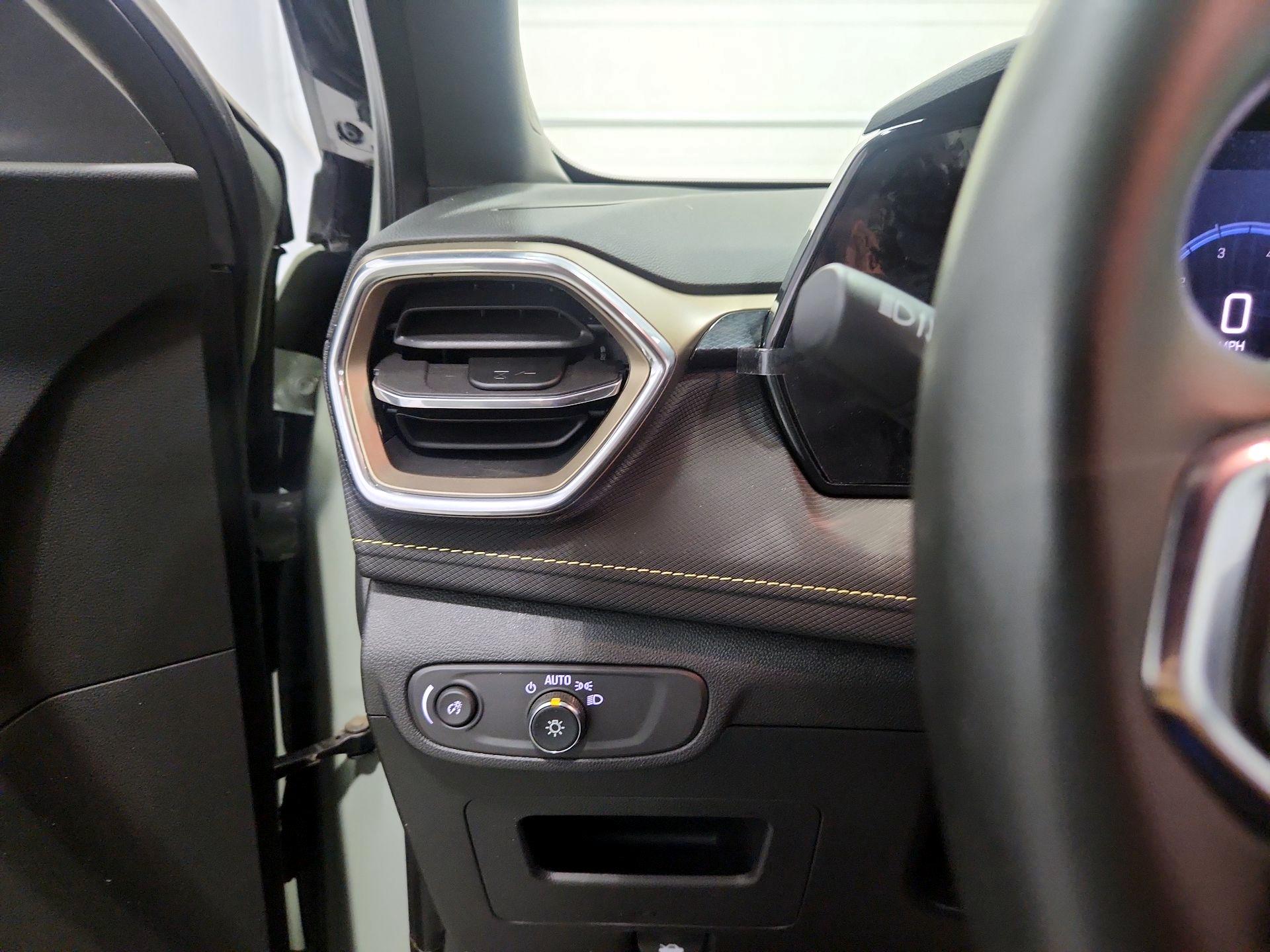 Thumbnail: 2024 Chevrolet TrailBlazer - 13