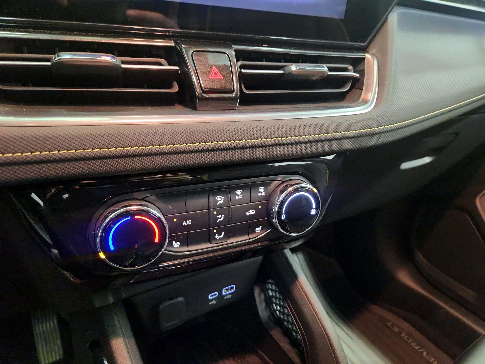 Thumbnail: 2024 Chevrolet TrailBlazer - 16