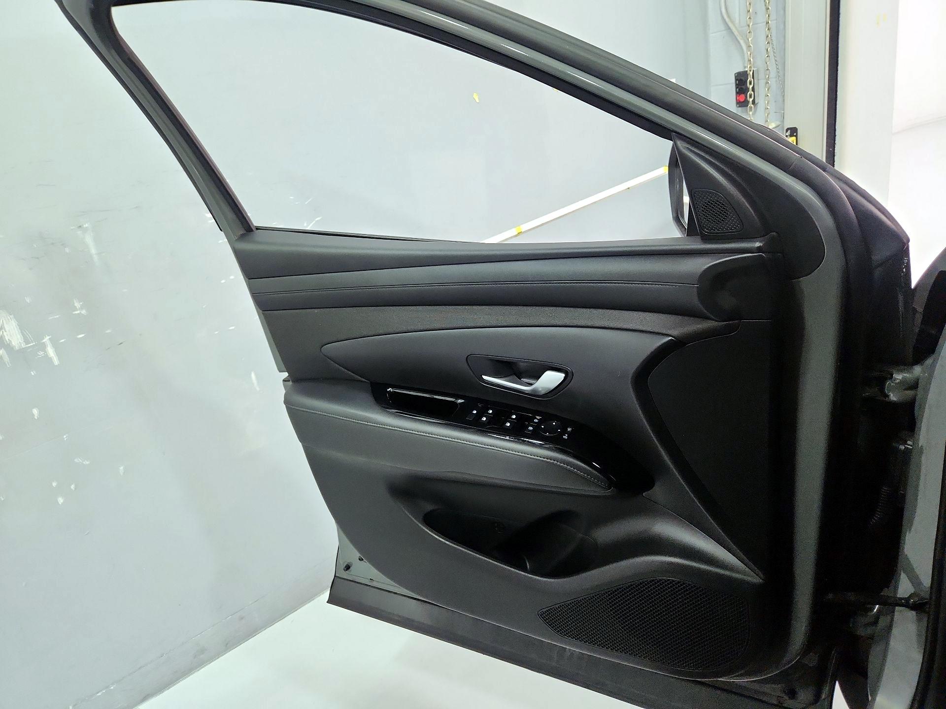 Thumbnail: 2025 Hyundai Santa Cruz - 12