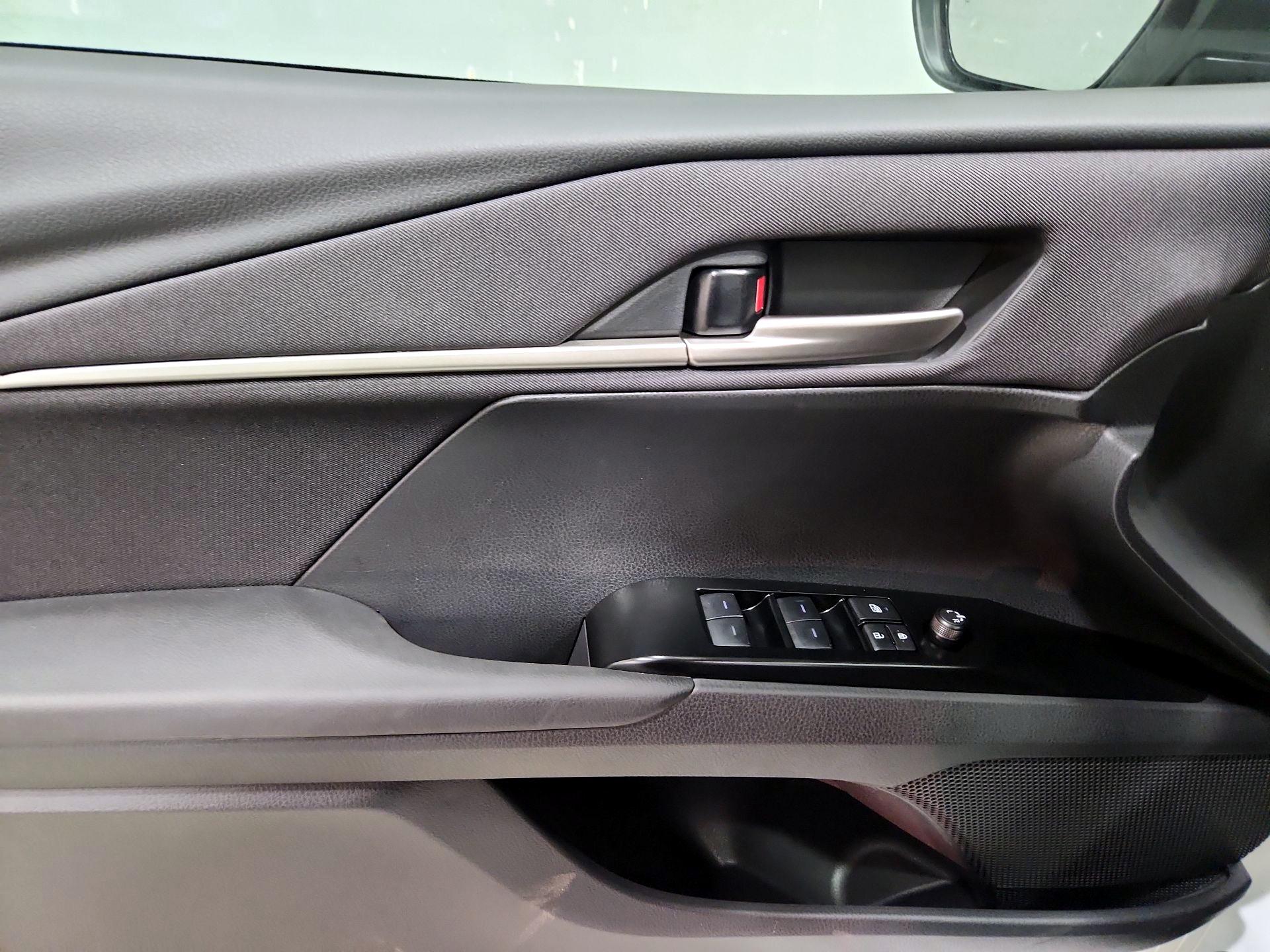 Thumbnail: 2026 Toyota Camry - 12