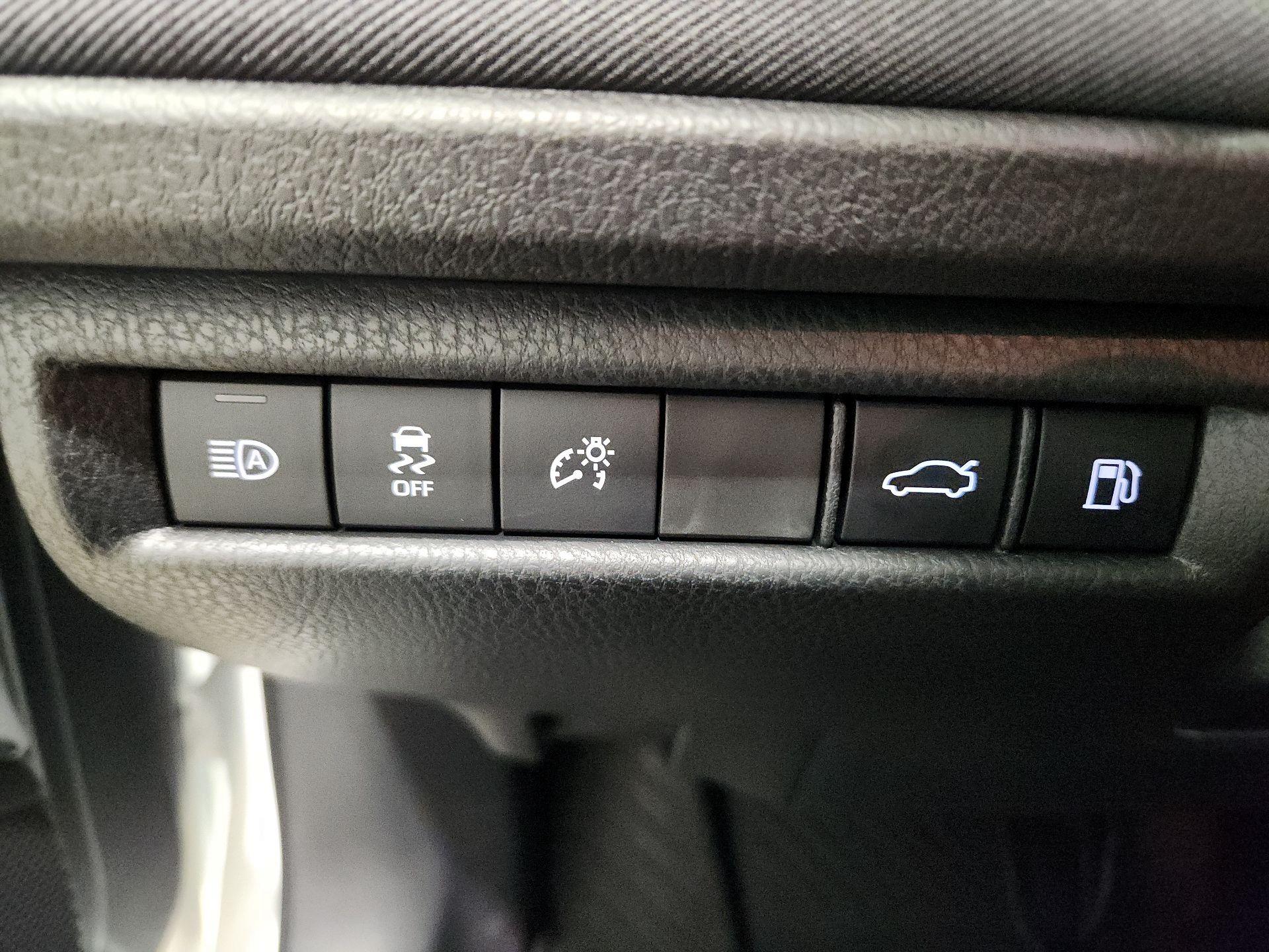 Thumbnail: 2026 Toyota Camry - 13