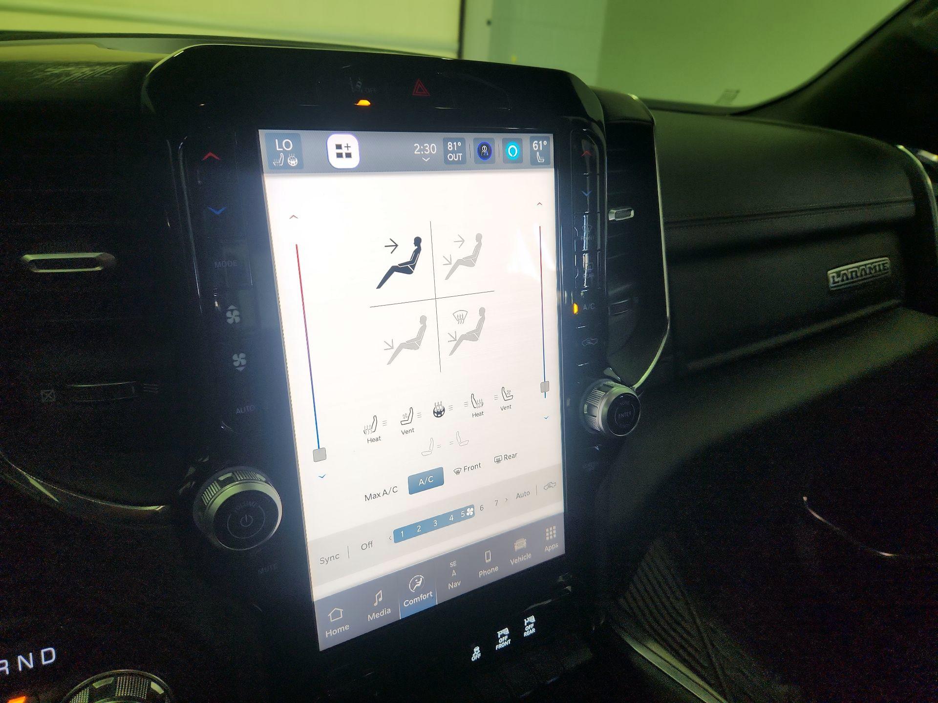 Thumbnail: 2025 RAM 1500 - 17