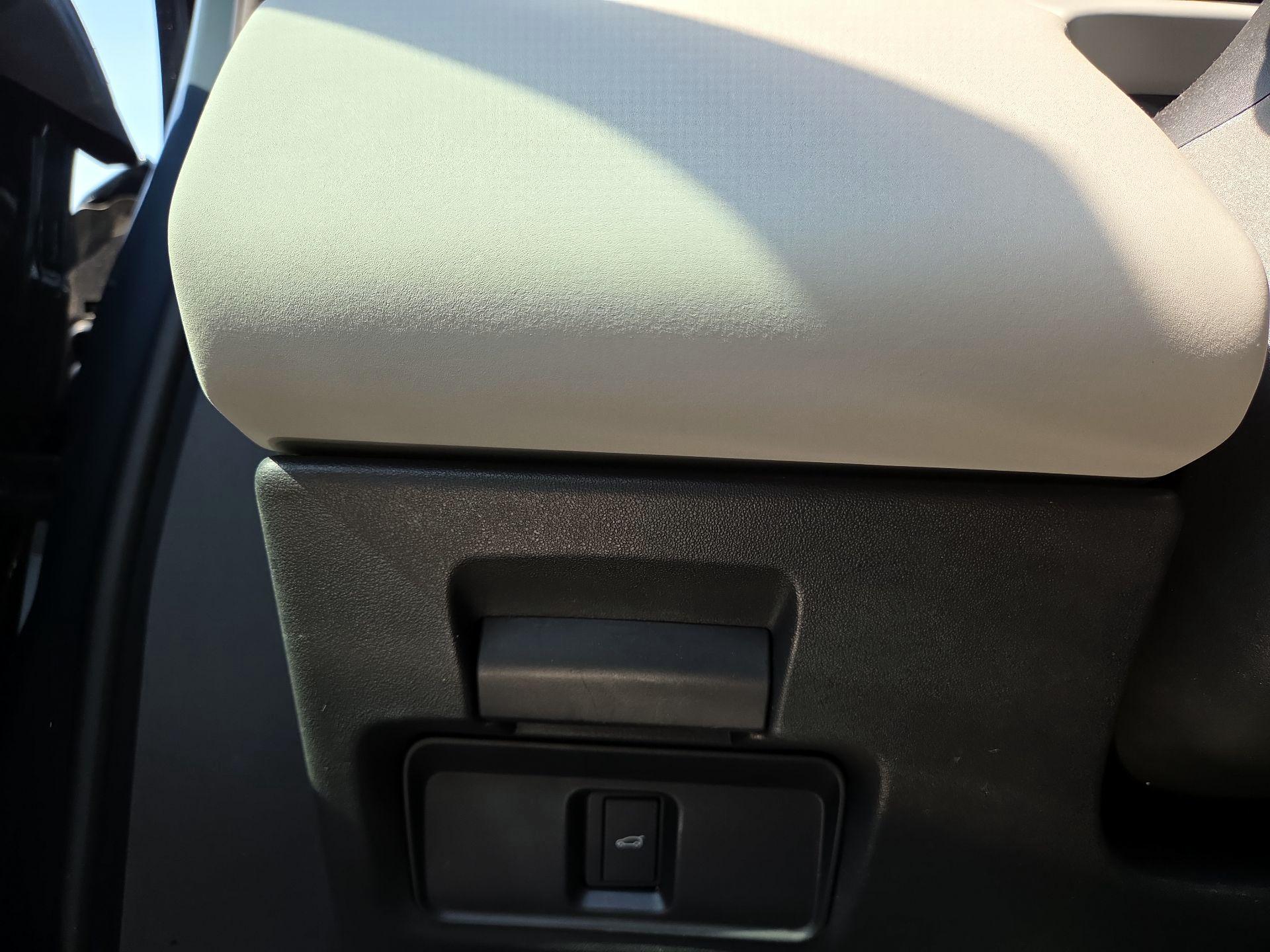 Thumbnail: 2024 Land Rover Range Rover Evoque - 11