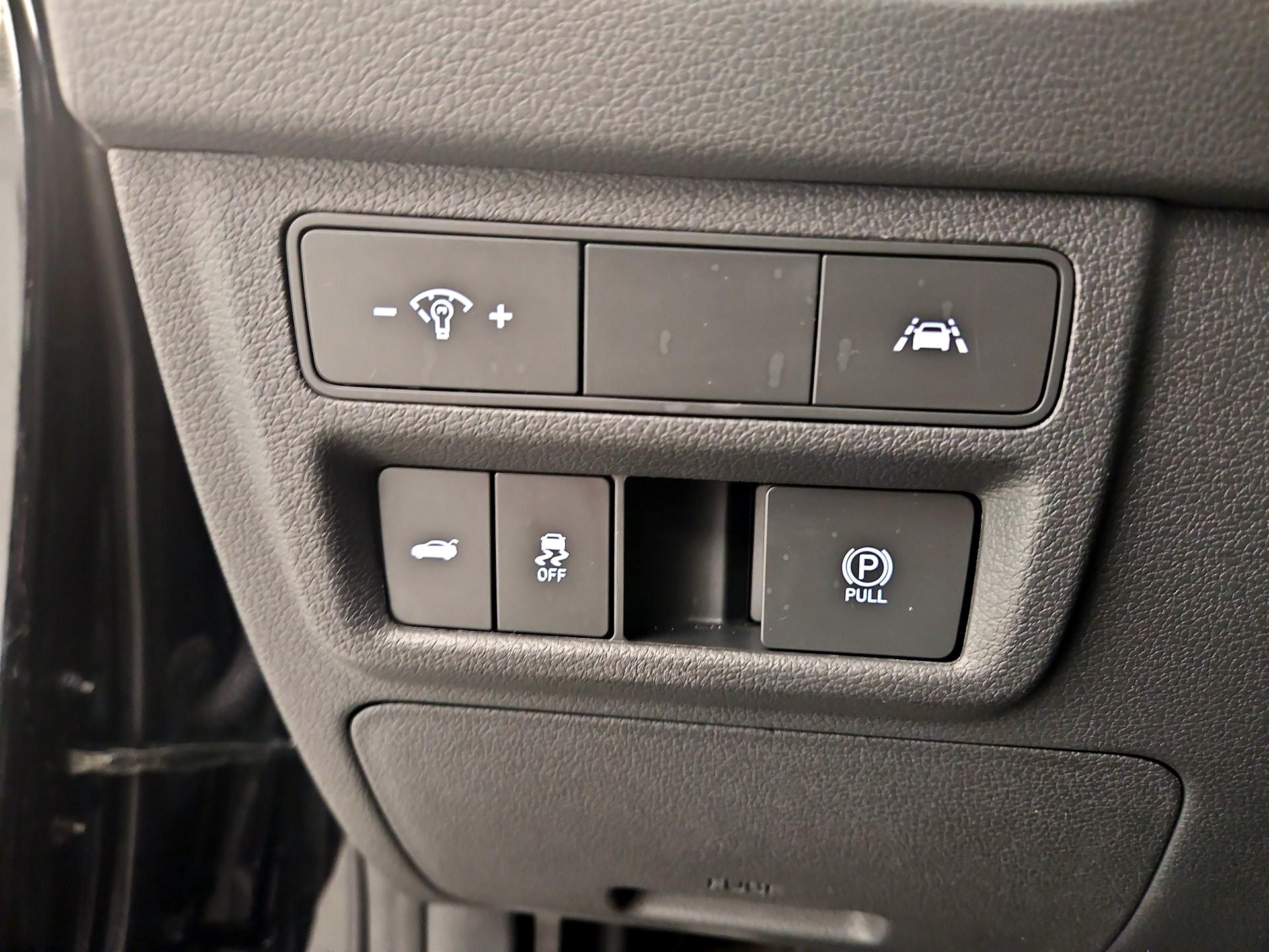 Thumbnail: 2022 Hyundai Sonata - 13