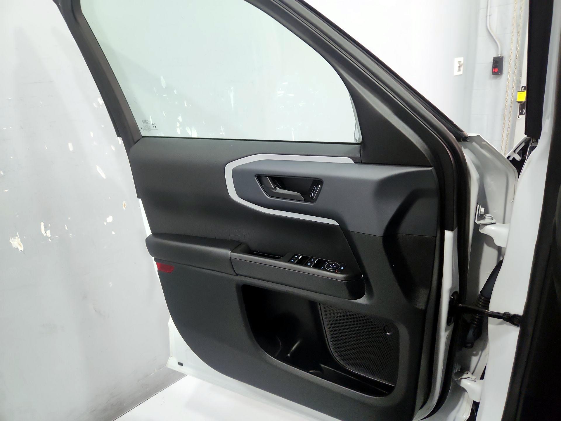 Thumbnail: 2021 Ford Bronco Sport - 12