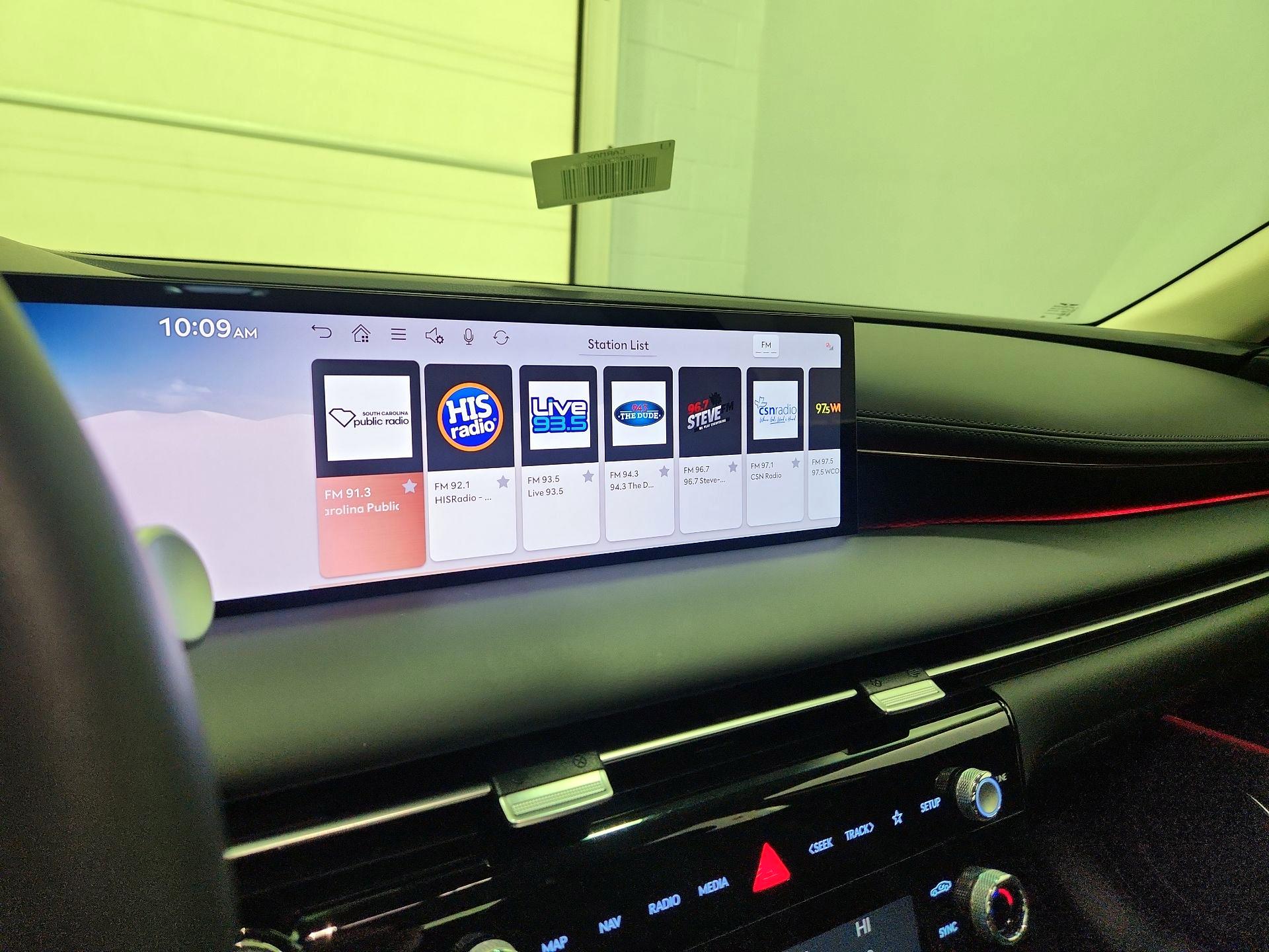 Thumbnail: 2025 Genesis G80 - 16