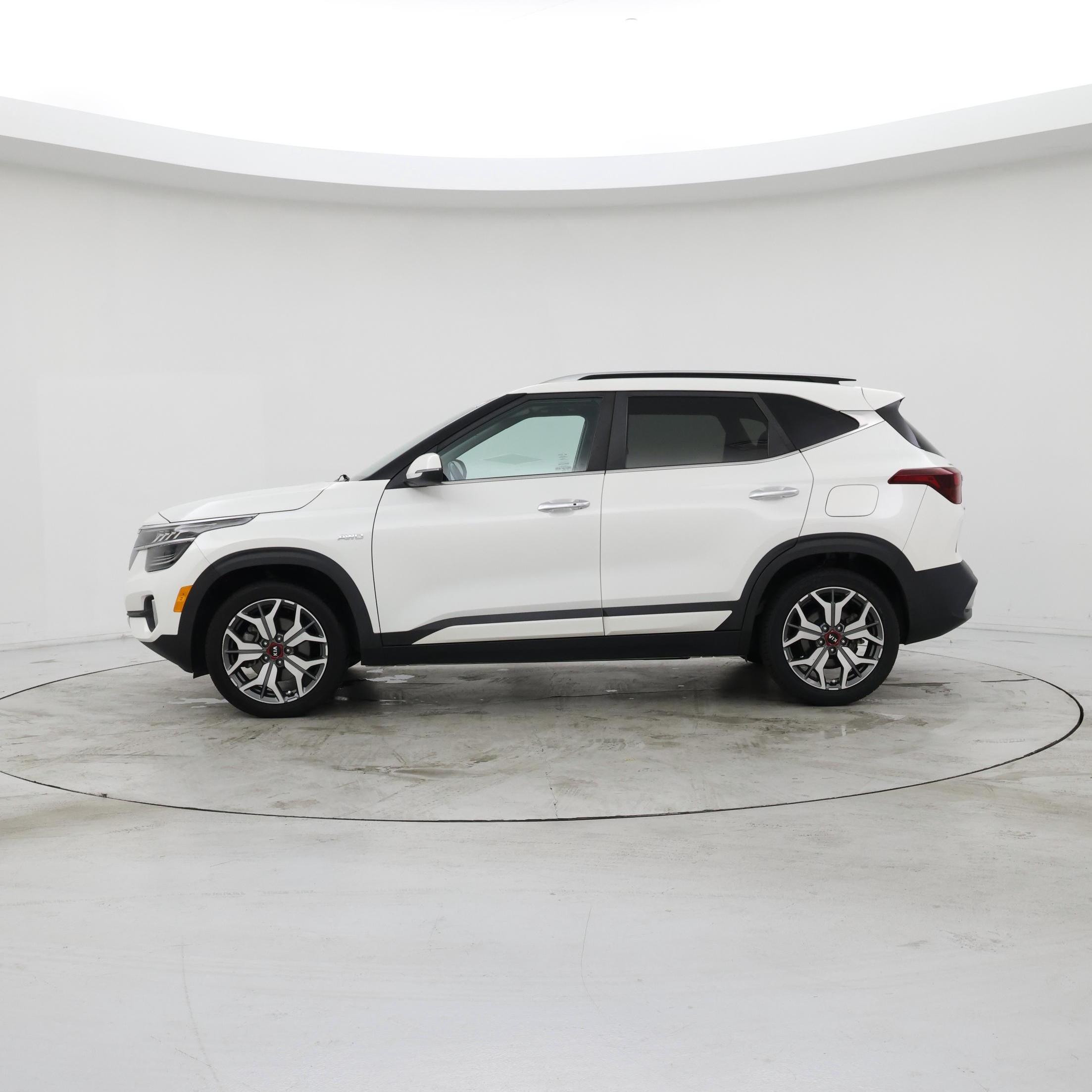 Thumbnail: 2021 Kia Seltos - 3