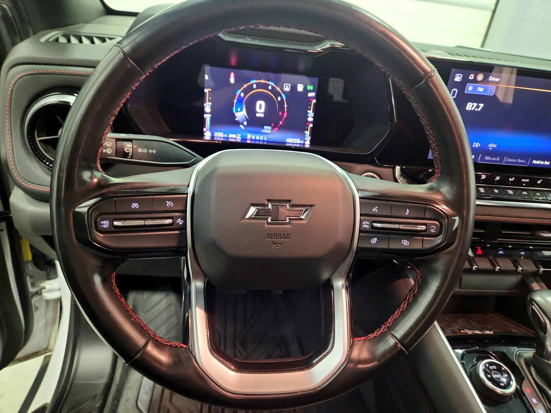 Thumbnail: 2023 Chevrolet Colorado - 10