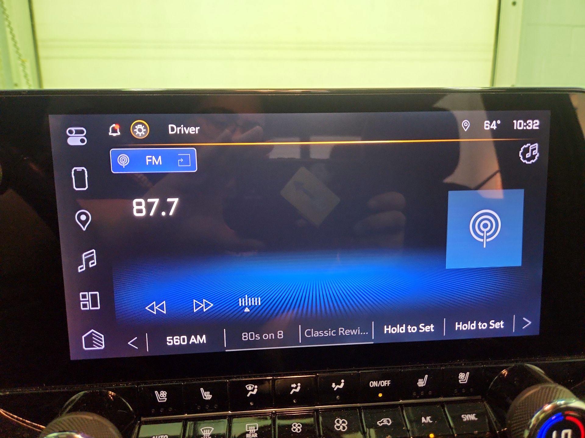 Thumbnail: 2023 Chevrolet Colorado - 16