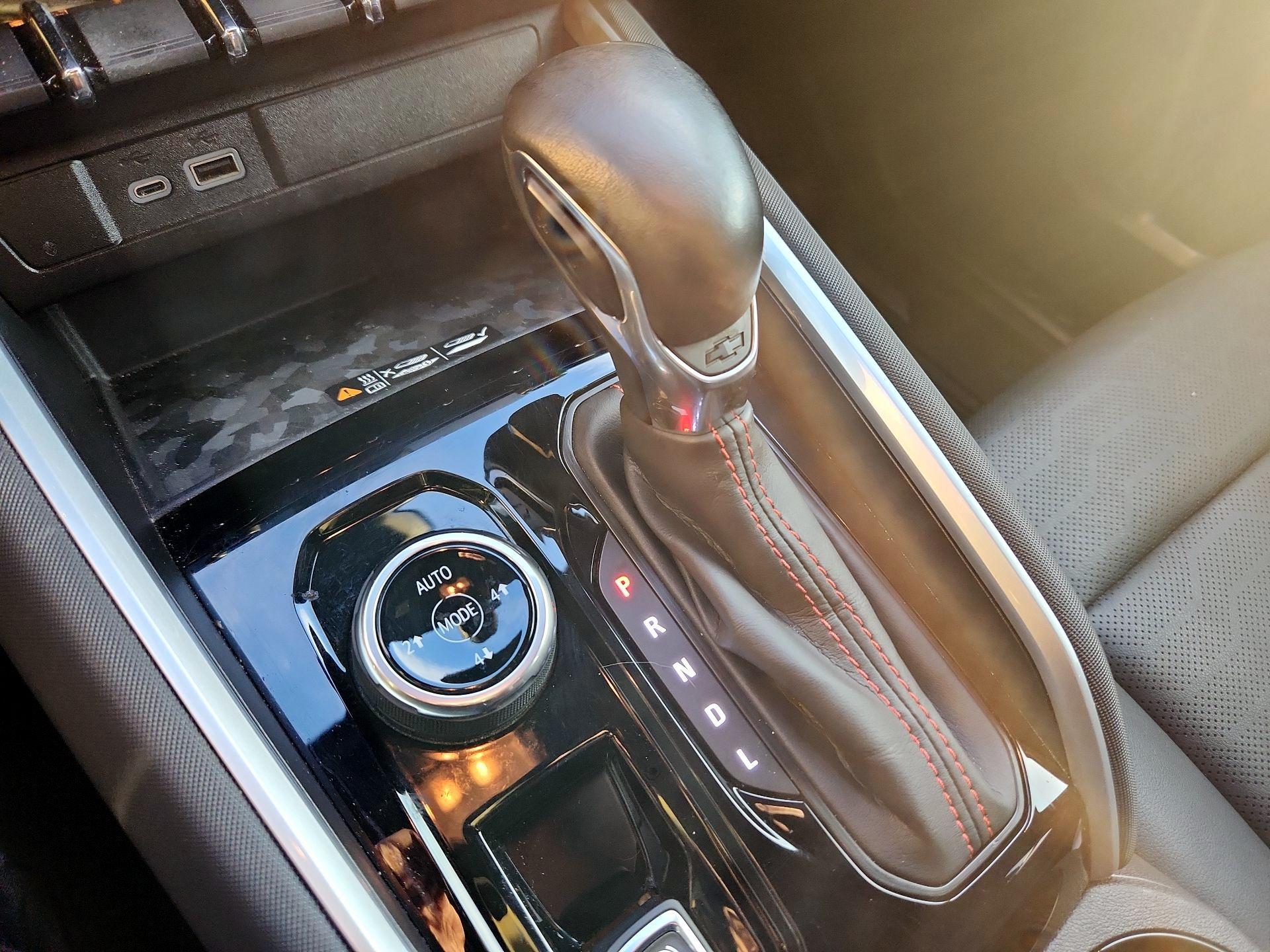 Thumbnail: 2023 Chevrolet Colorado - 18