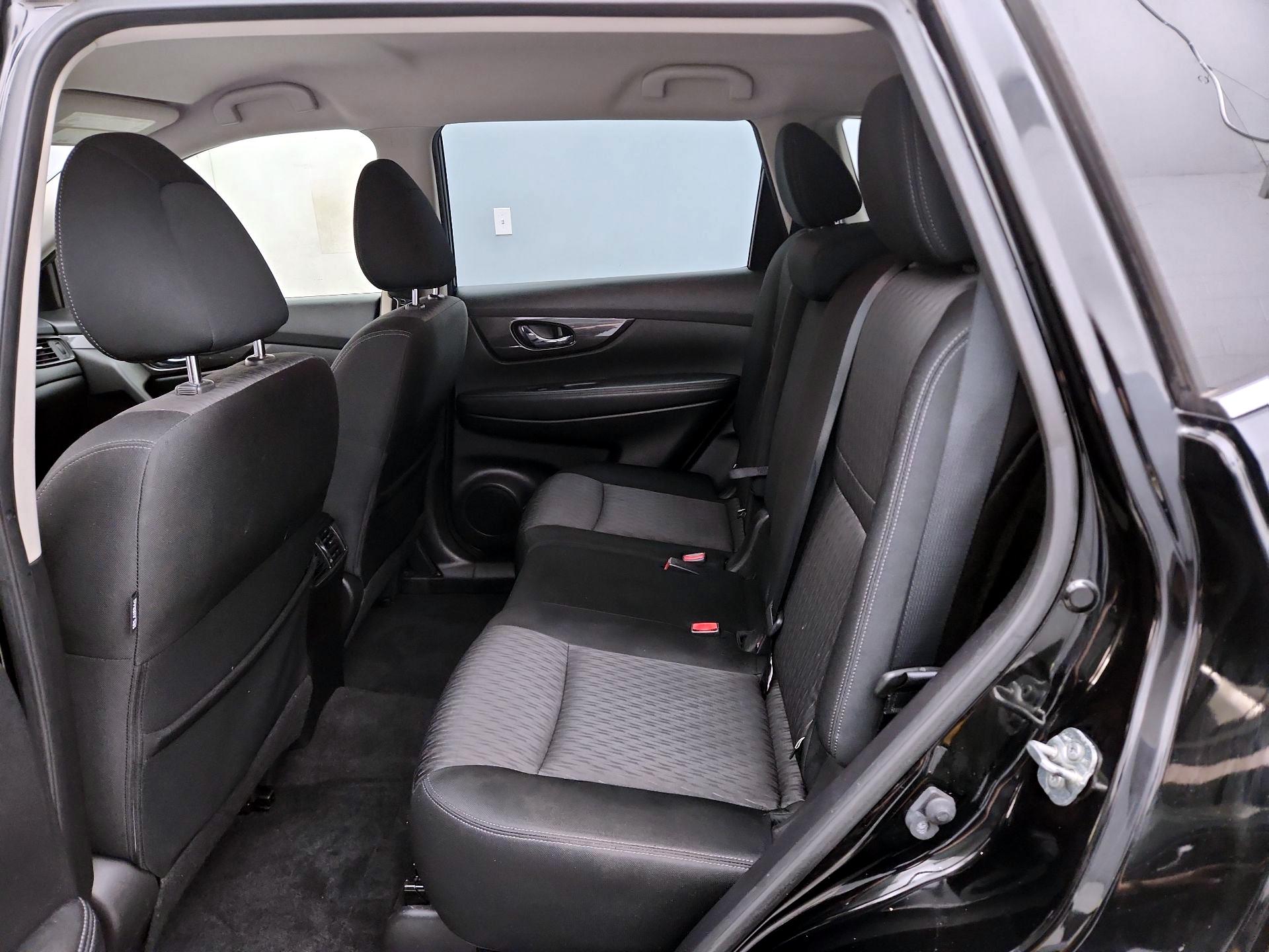 Thumbnail: 2019 Nissan Rogue - 20