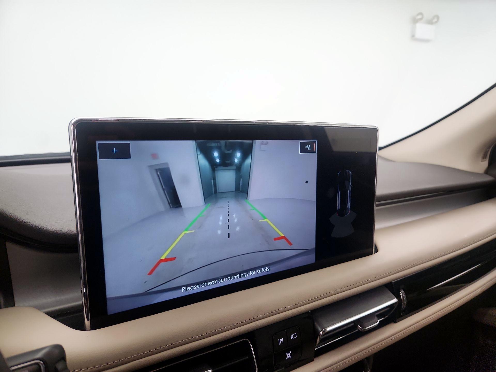 Thumbnail: 2021 Lincoln Nautilus - 14