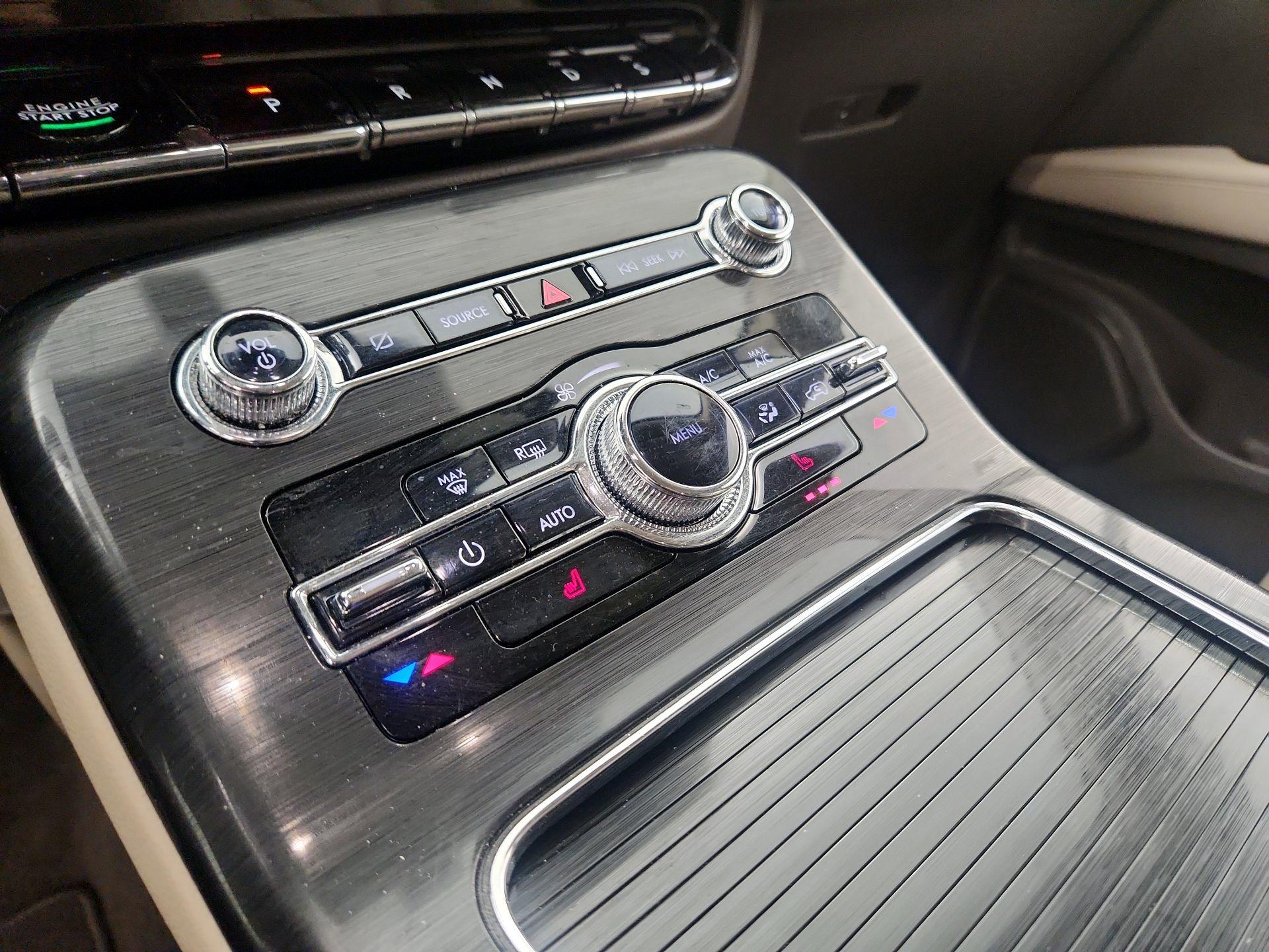 Thumbnail: 2021 Lincoln Nautilus - 16