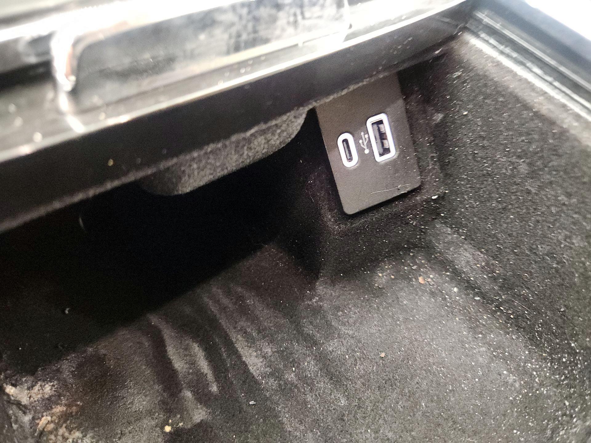 Thumbnail: 2021 Lincoln Nautilus - 18