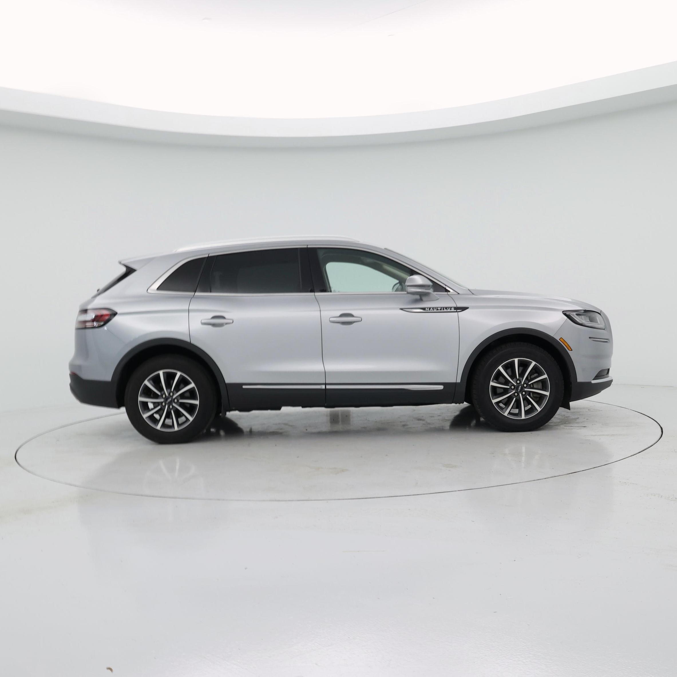 Thumbnail: 2021 Lincoln Nautilus - 7