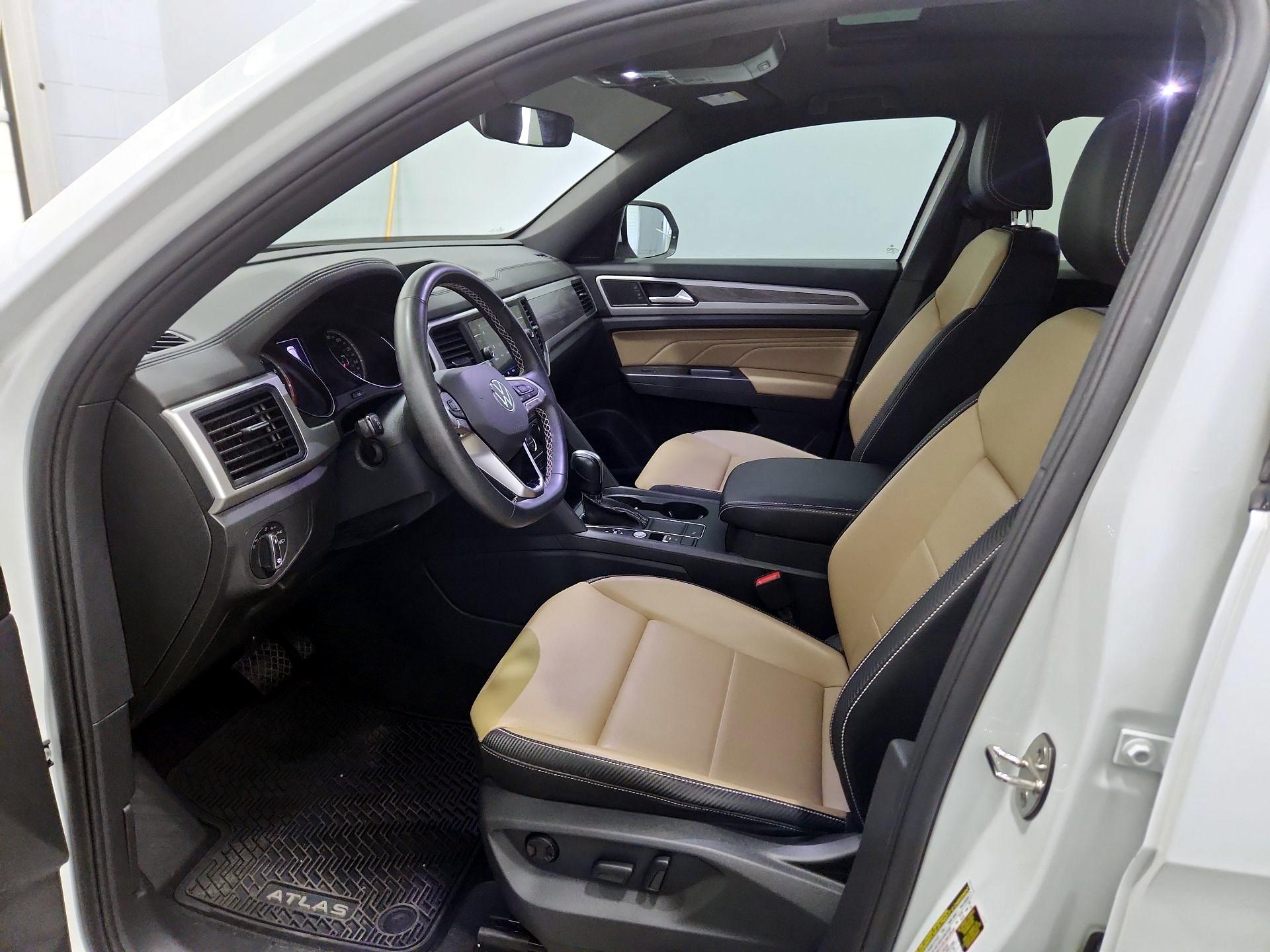 Thumbnail: 2021 Volkswagen Atlas - 11