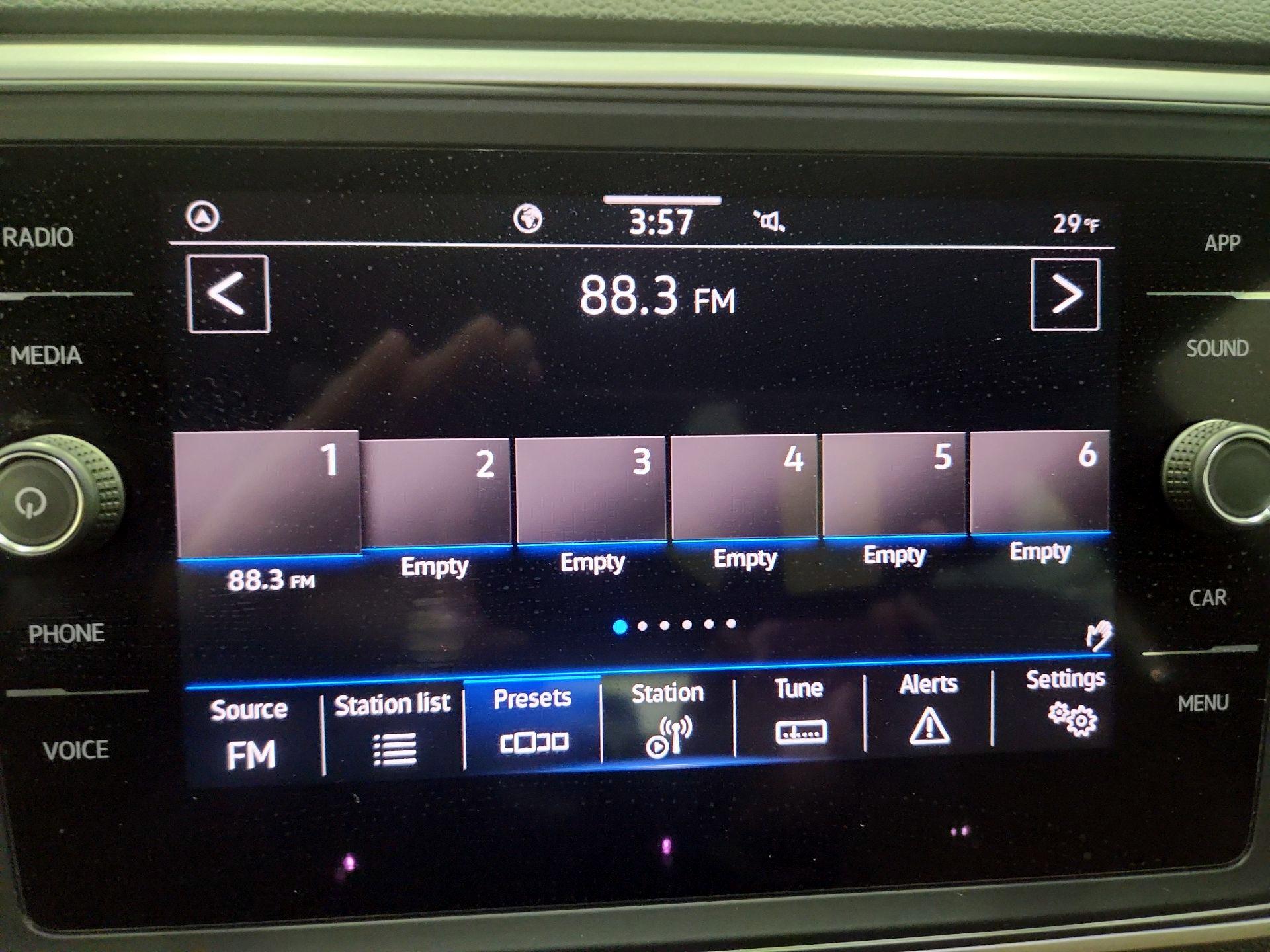 Thumbnail: 2021 Volkswagen Atlas - 15