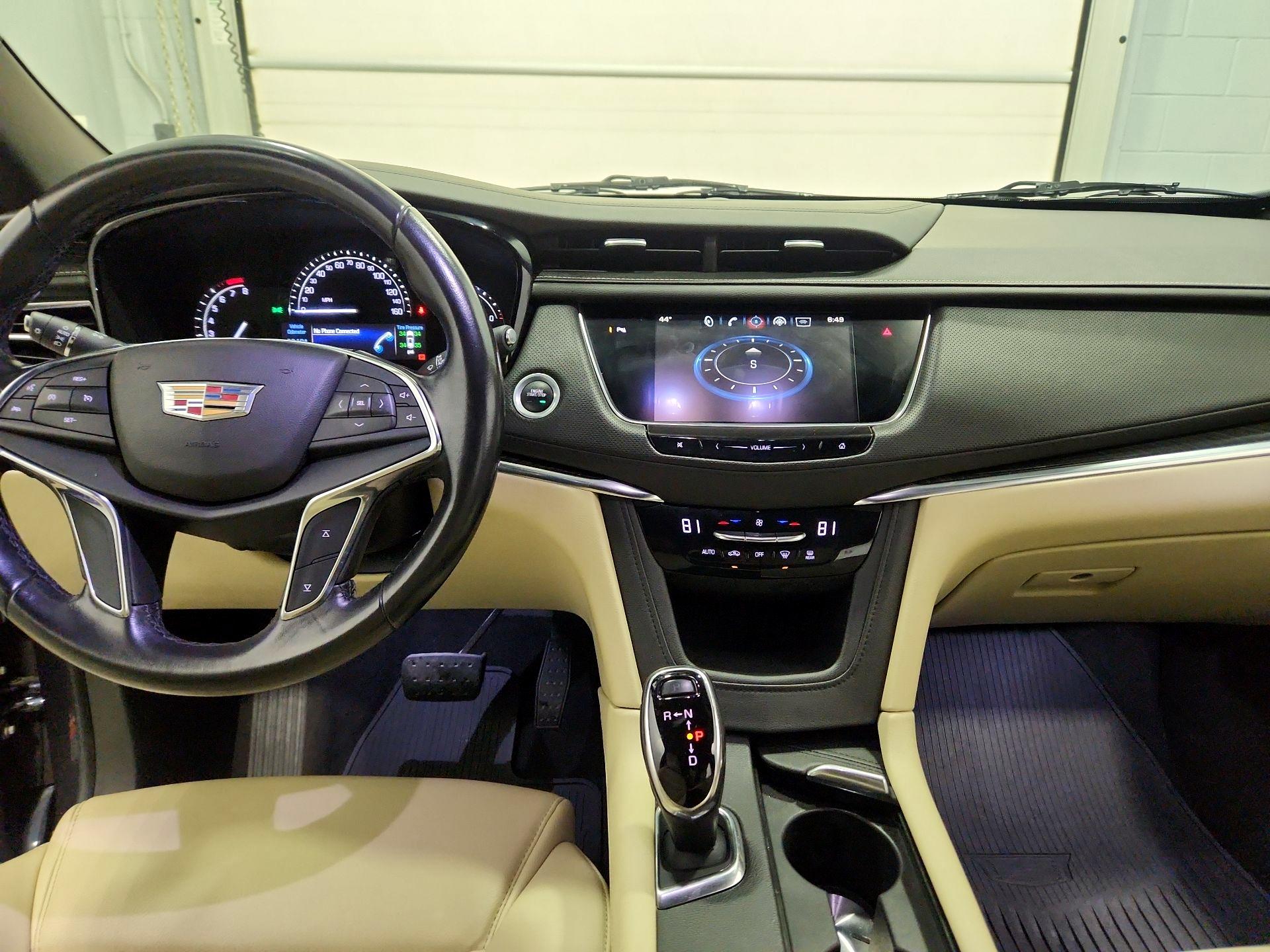 Thumbnail: 2018 Cadillac XT5 - 9