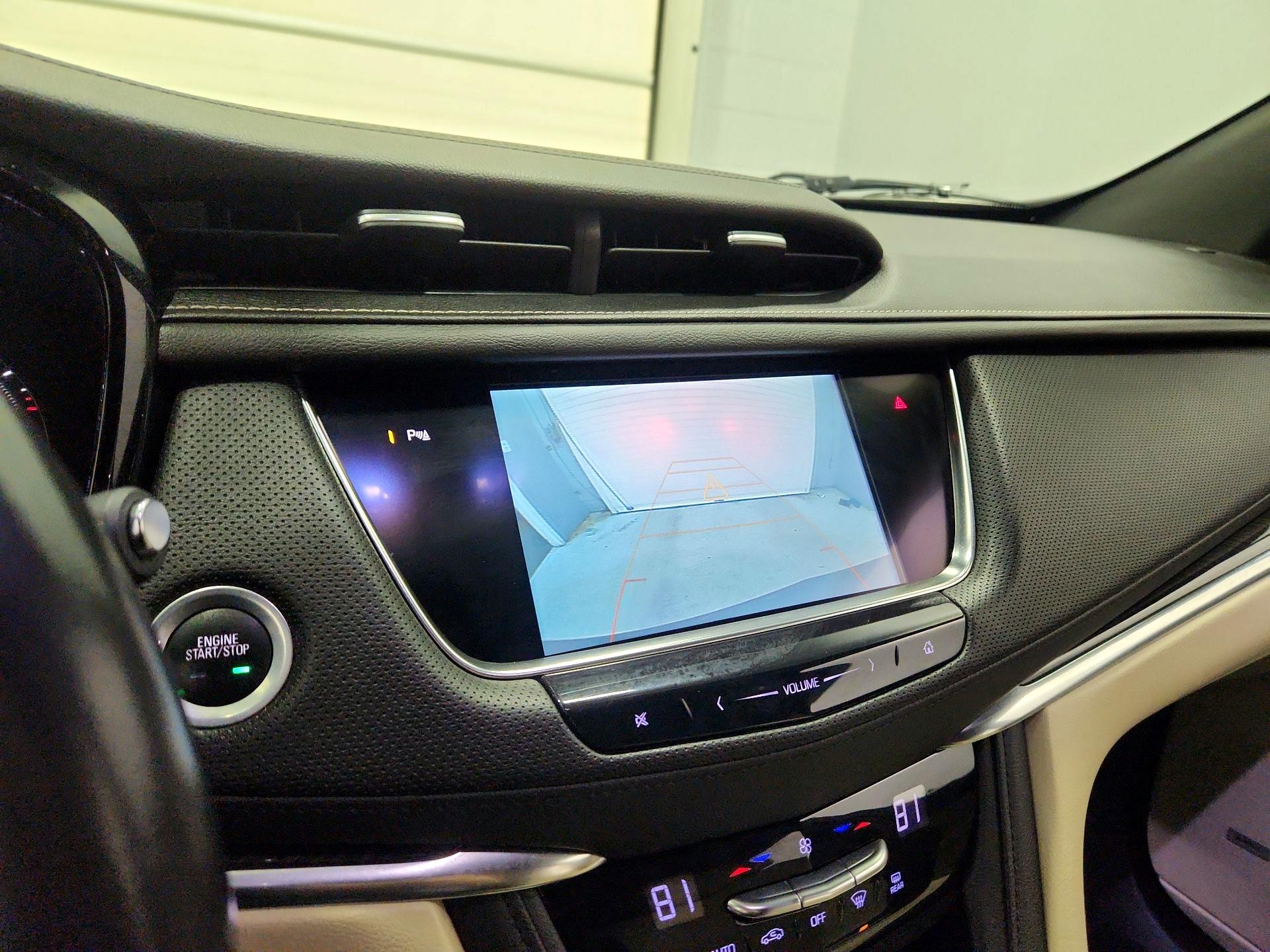 Thumbnail: 2018 Cadillac XT5 - 14