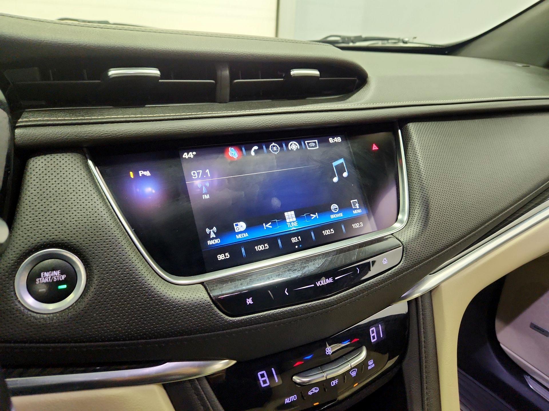 Thumbnail: 2018 Cadillac XT5 - 15