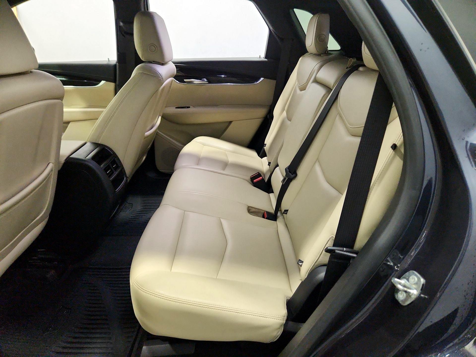 Thumbnail: 2018 Cadillac XT5 - 19