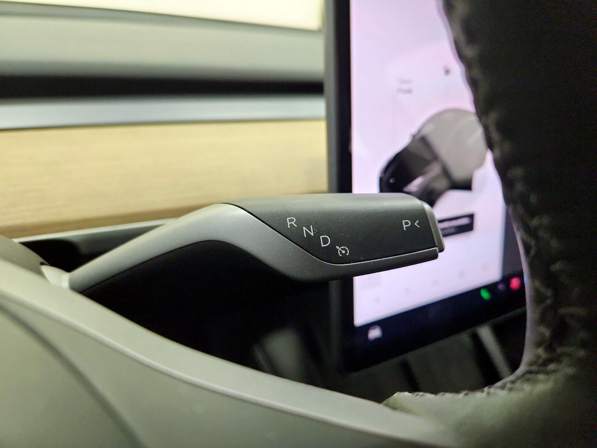 Thumbnail: 2025 Tesla Model Y - 18