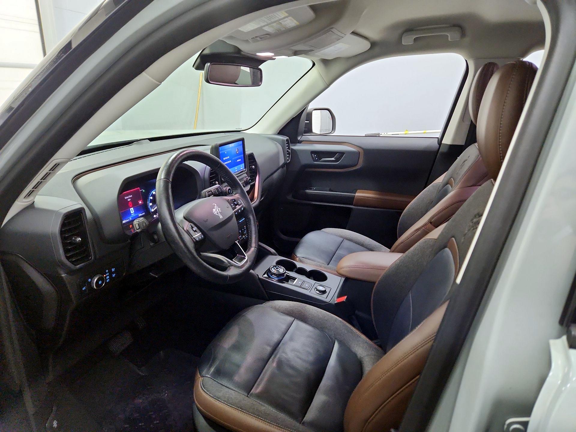 Thumbnail: 2021 Ford Bronco Sport - 11