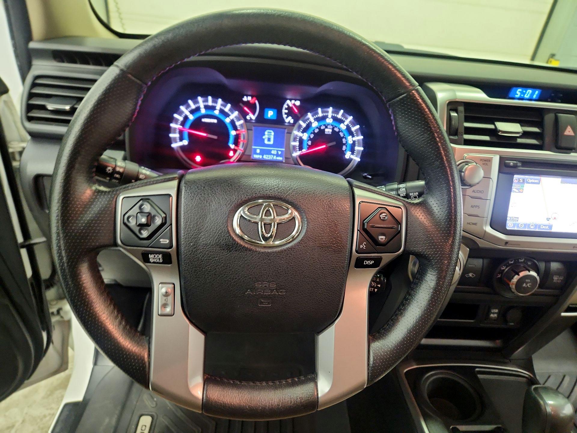 Thumbnail: 2018 Toyota 4Runner - 10