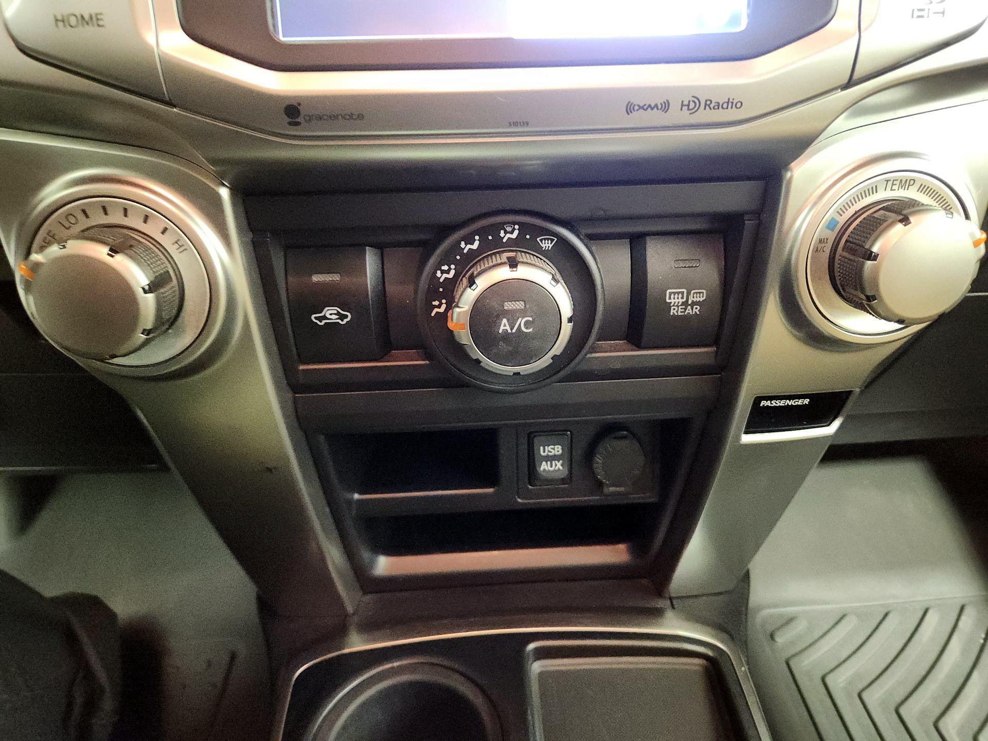 Thumbnail: 2018 Toyota 4Runner - 17