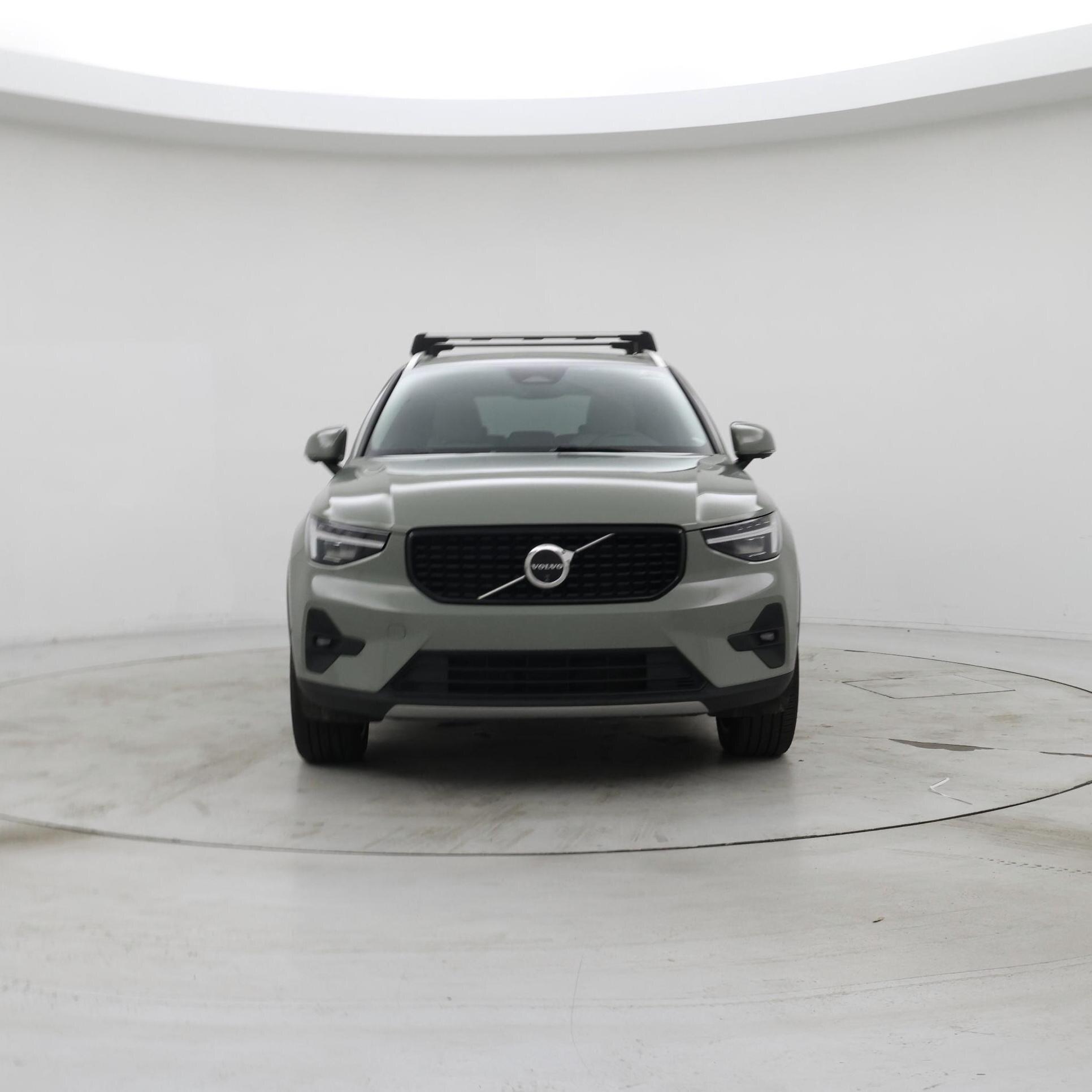 Thumbnail: 2025 Volvo XC40 - 5