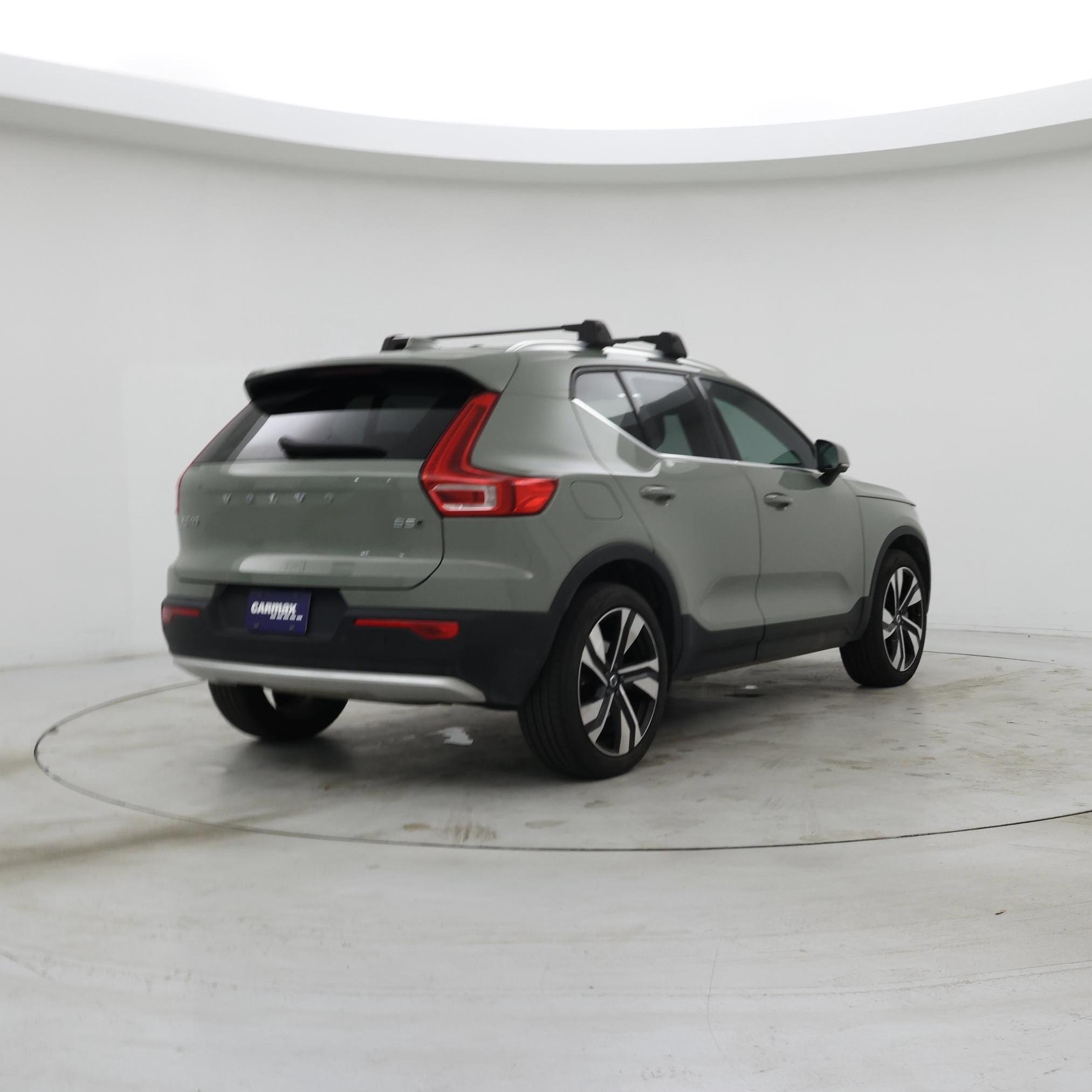Thumbnail: 2025 Volvo XC40 - 8
