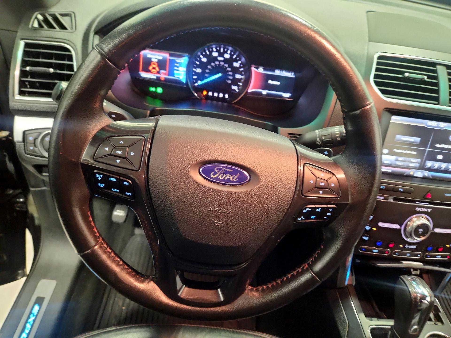 Thumbnail: 2016 Ford Explorer - 10