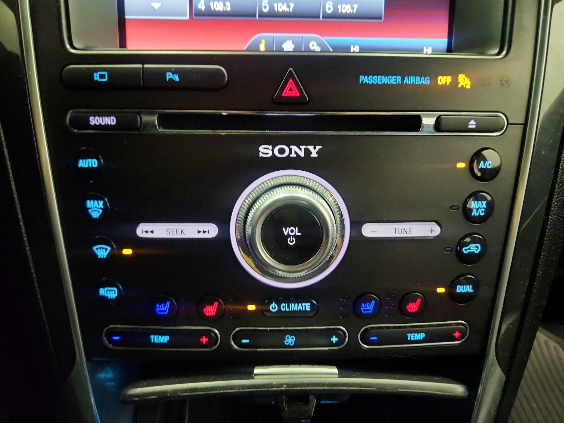 Thumbnail: 2016 Ford Explorer - 17