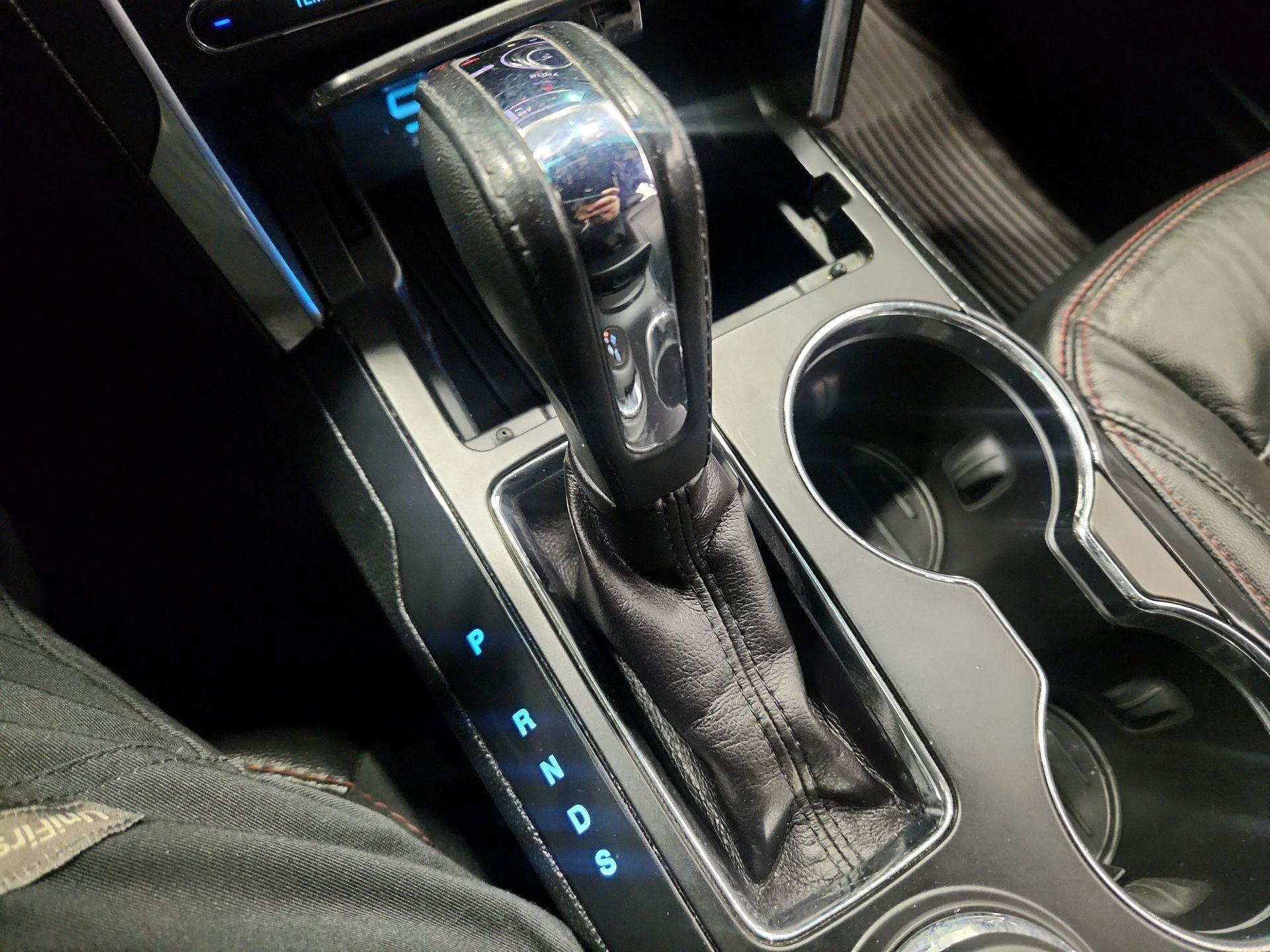 Thumbnail: 2016 Ford Explorer - 18