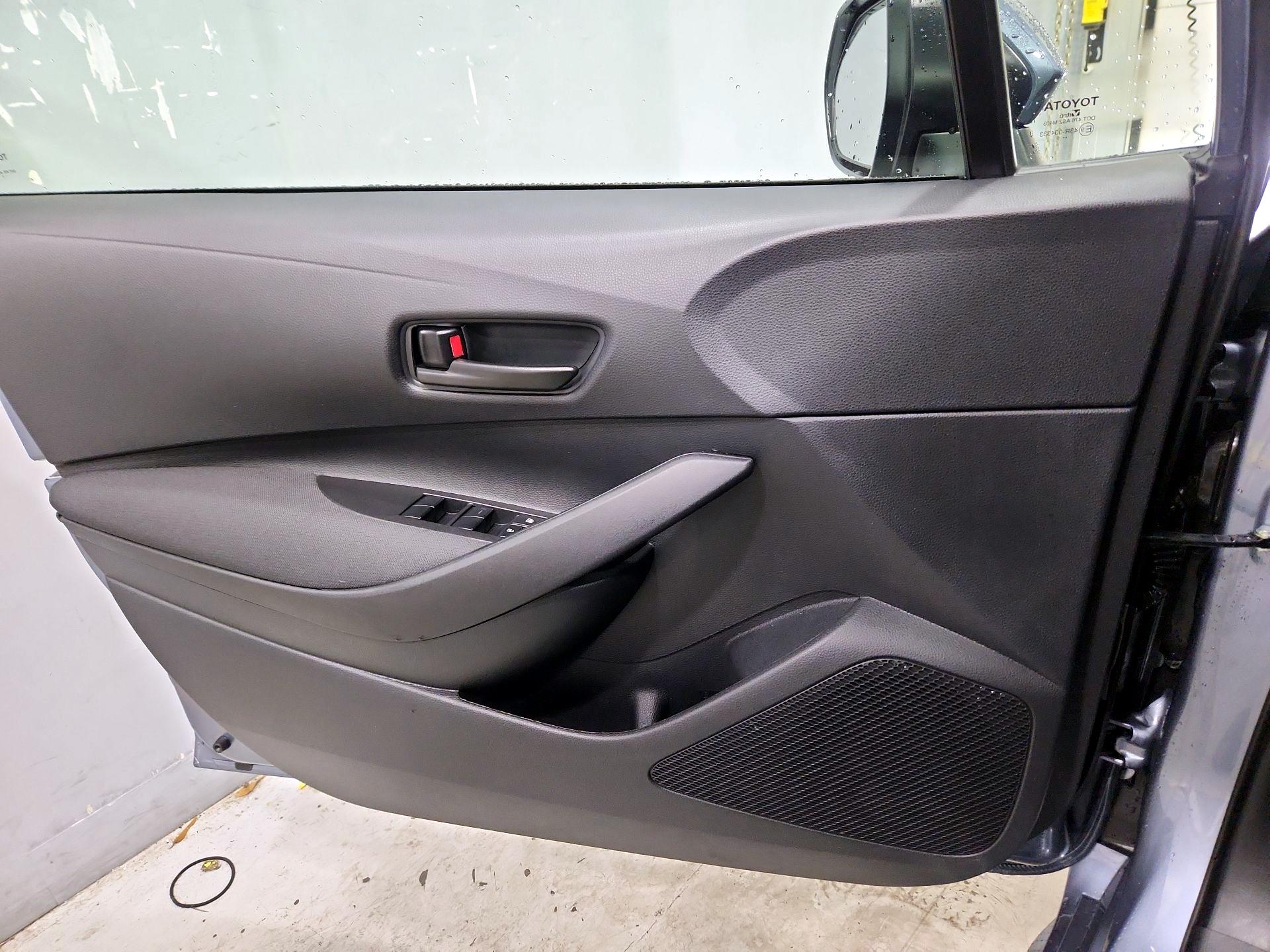 Thumbnail: 2025 Toyota Corolla - 12